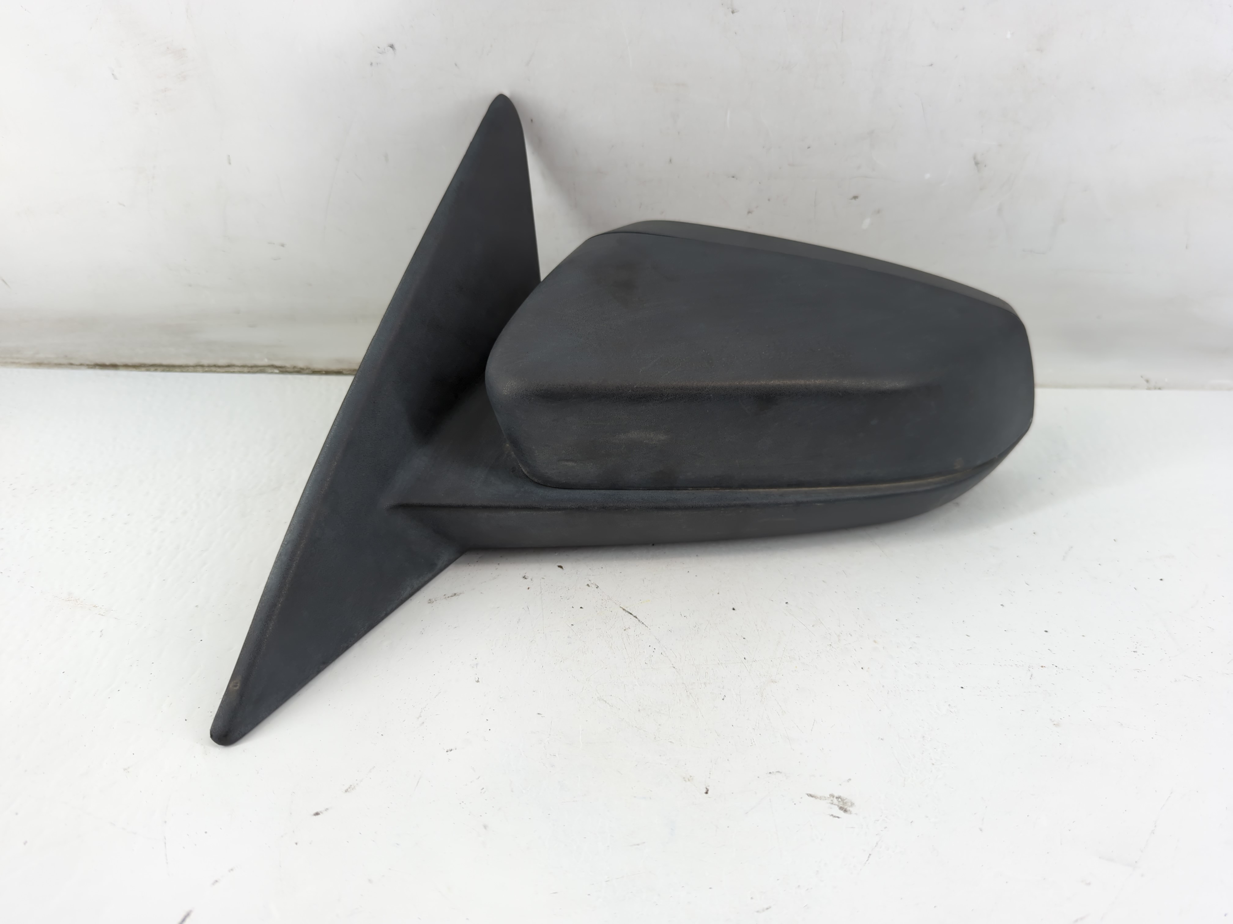 2010-2010 Ford Mustang Driver Left Side View Power Door Mirror Black 933529 - Oemusedautoparts1.com
