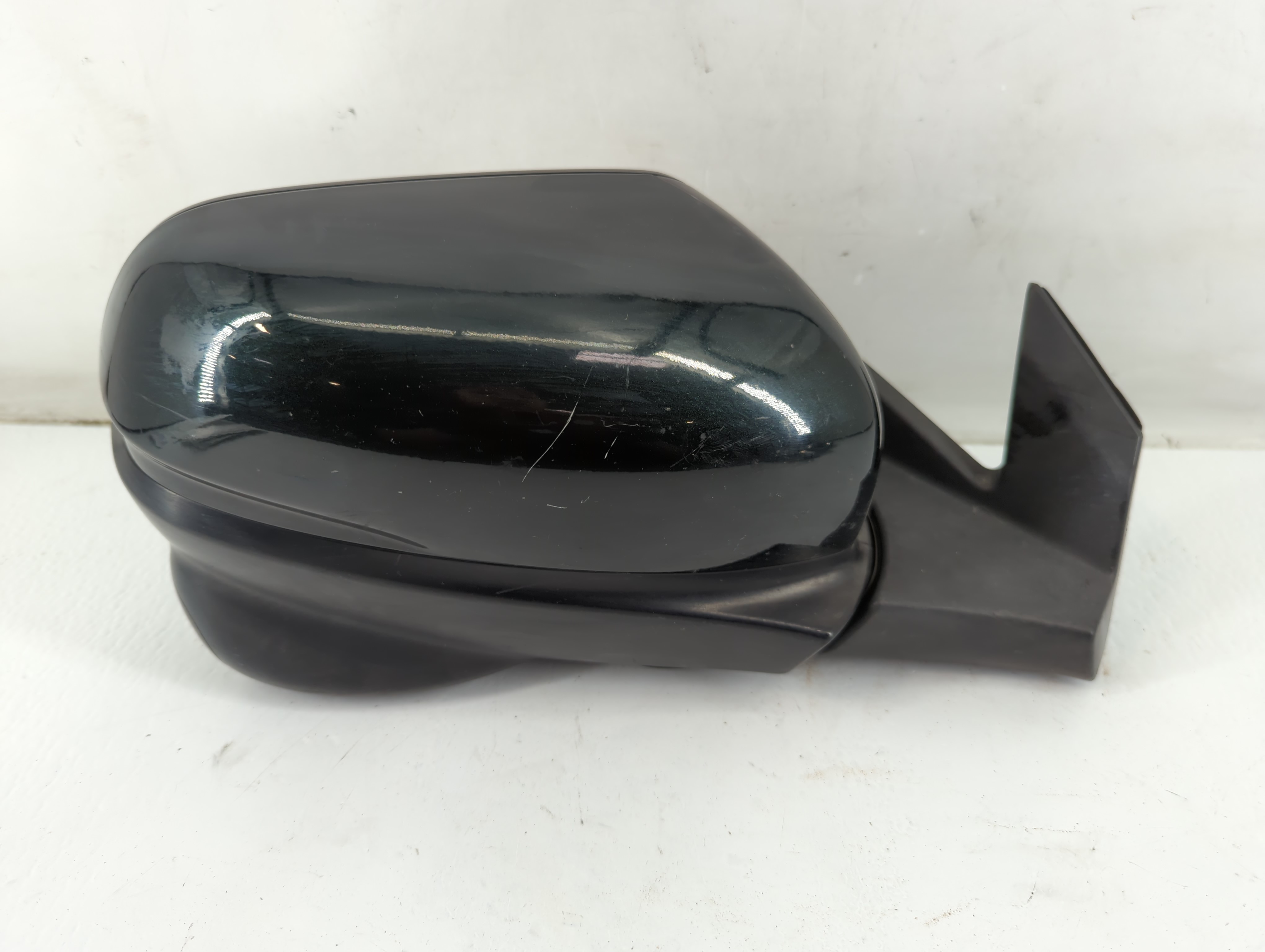 2016-2018 Honda Pilot Passenger Right Side View Power Door Mirror Blue 933566 - Oemusedautoparts1.com