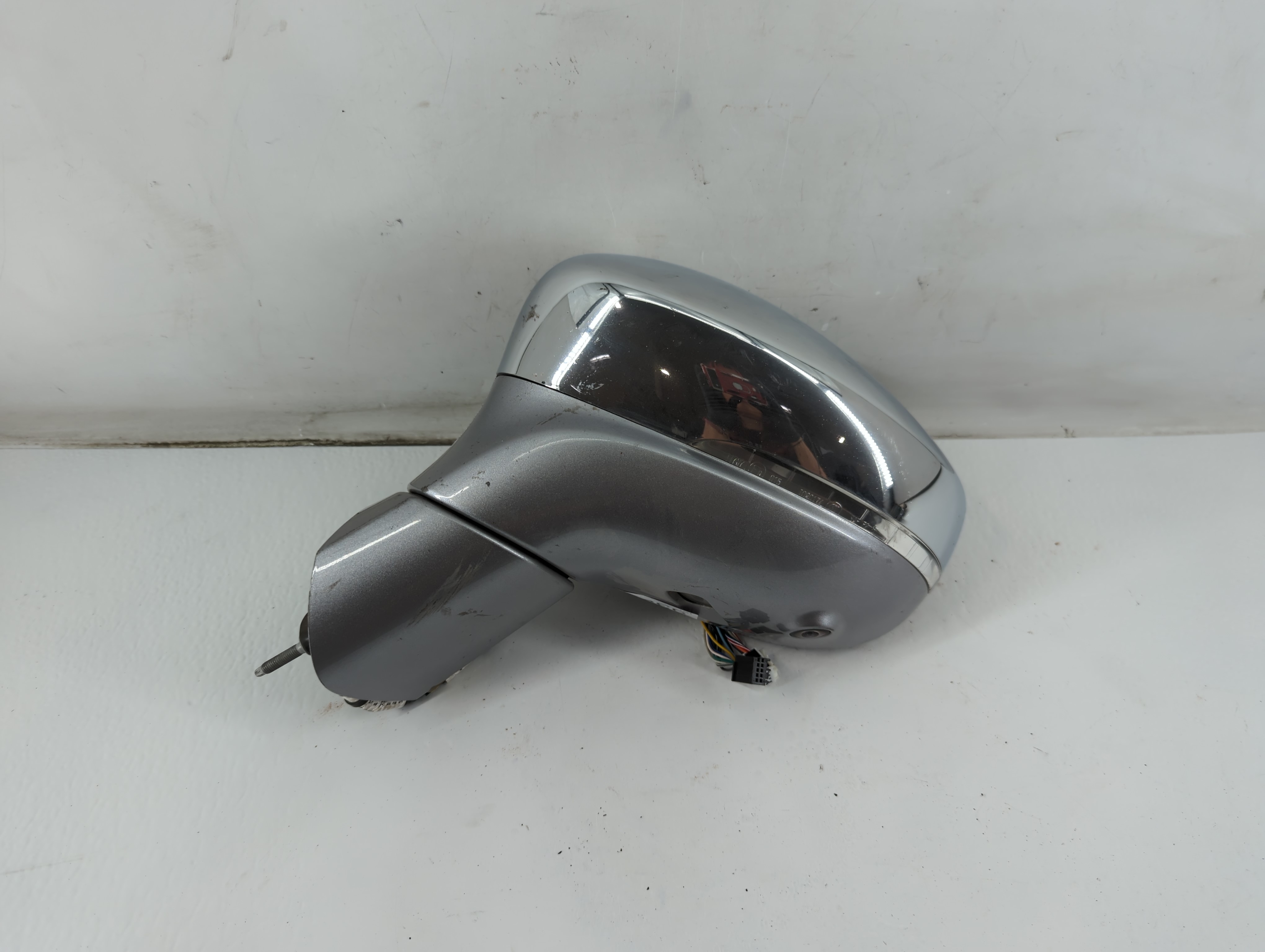 2017 Chrysler Pacifica Driver Left Side View Power Door Mirror Chrome 933591 - Oemusedautoparts1.com