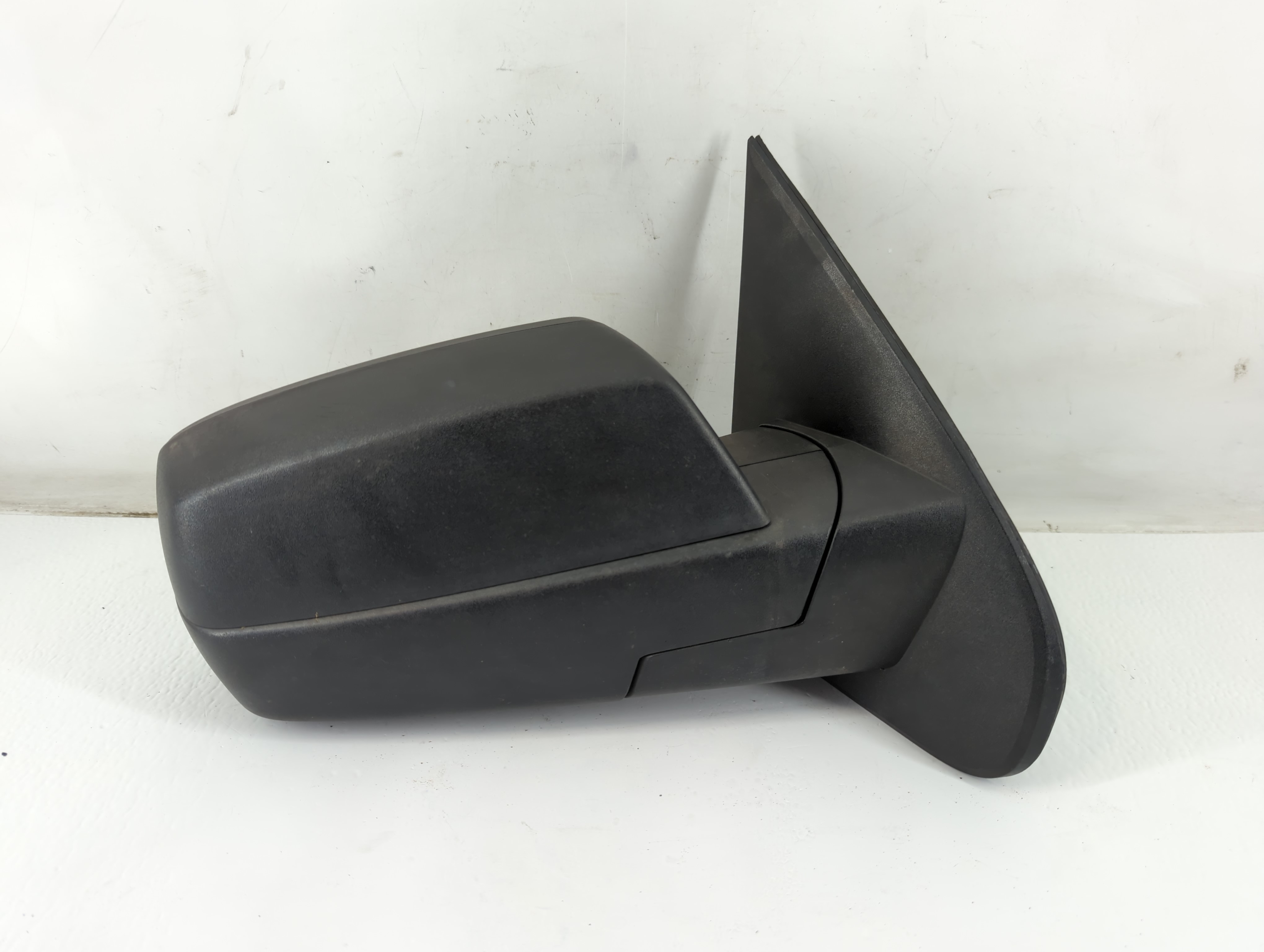 2014-2019 Gmc Sierra 1500 Passenger Right Side View Power Door Mirror 933600 - Oemusedautoparts1.com
