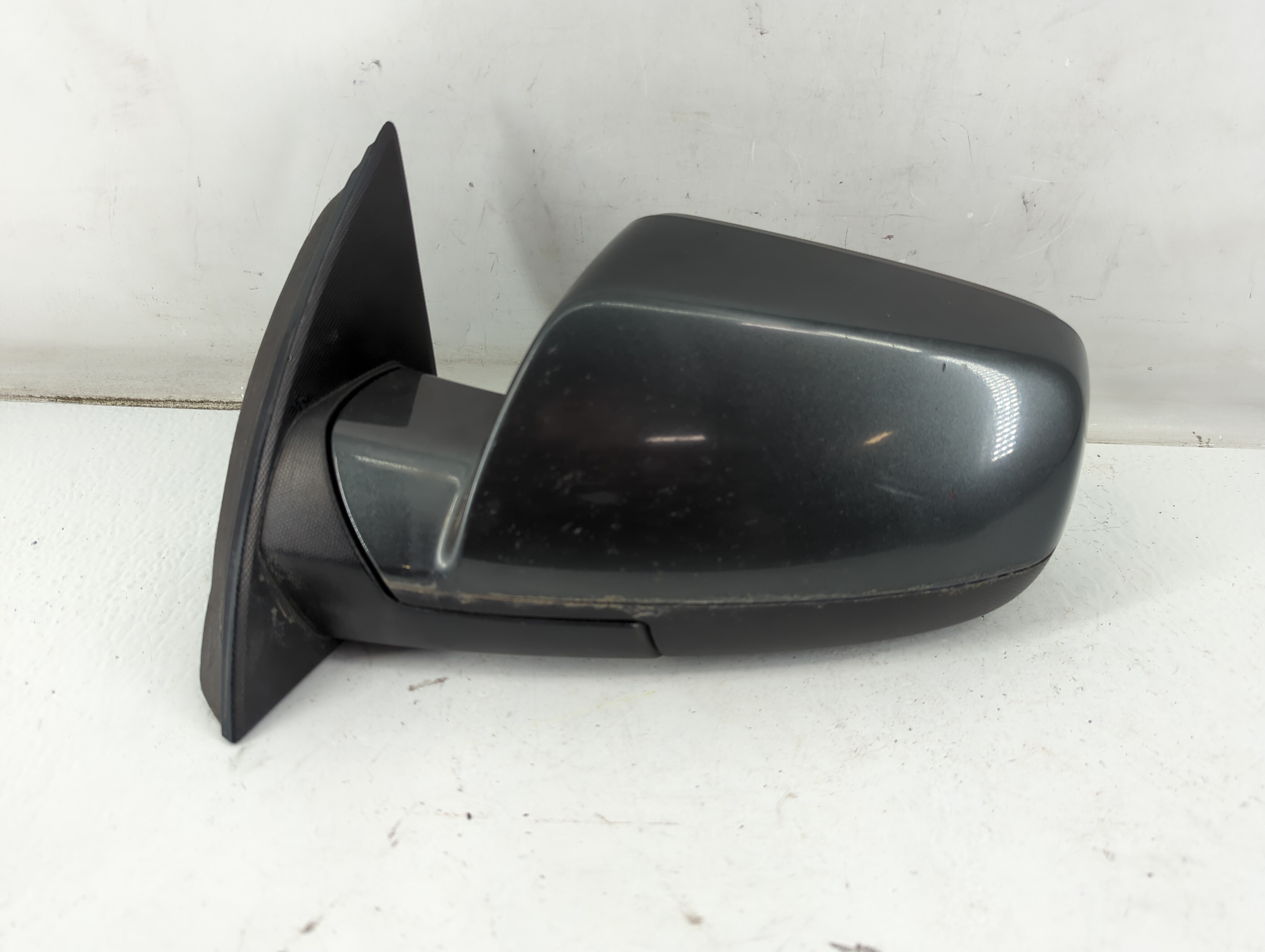 2015-2017 Chevrolet Equinox Driver Left Side View Power Door Mirror Black 933620 - Oemusedautoparts1.com