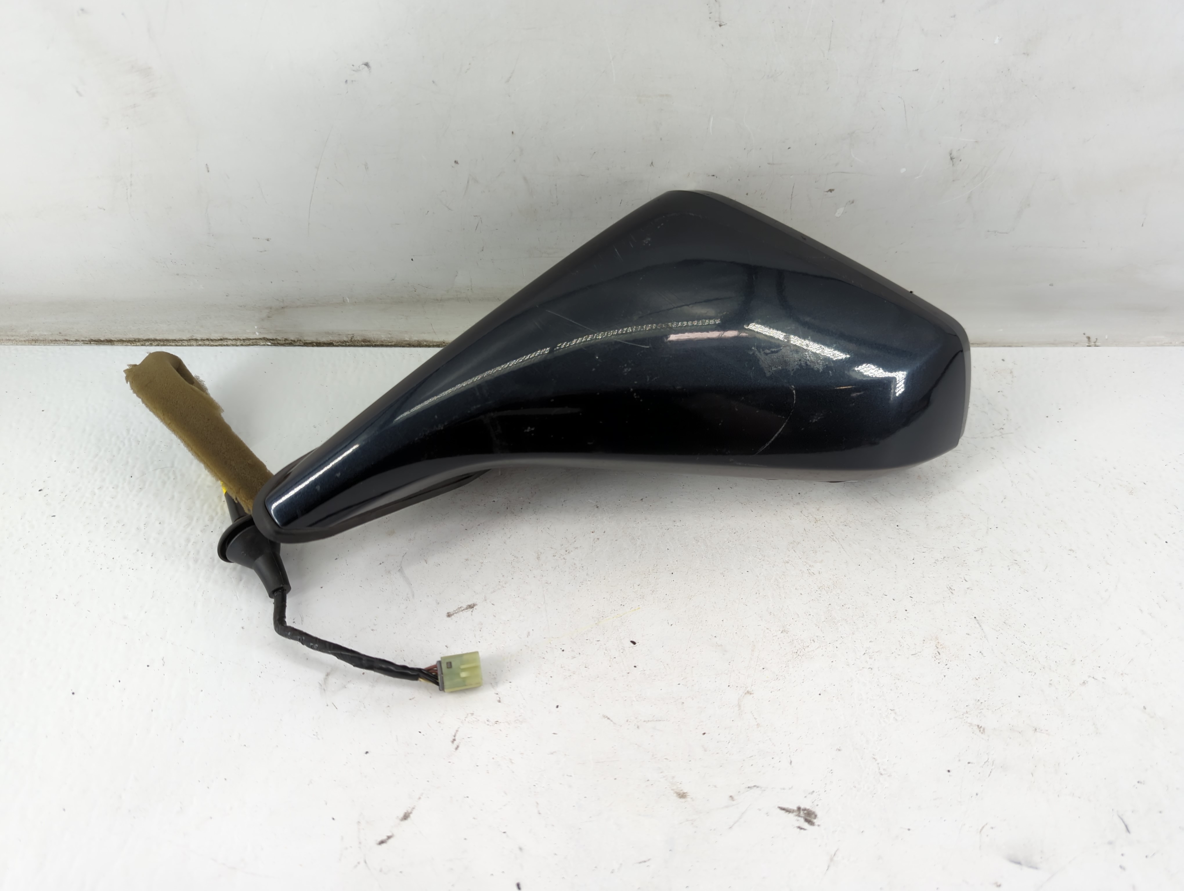 2010-2015 Chevrolet Camaro Driver Left Side View Power Door Mirror Black 933622 - Oemusedautoparts1.com