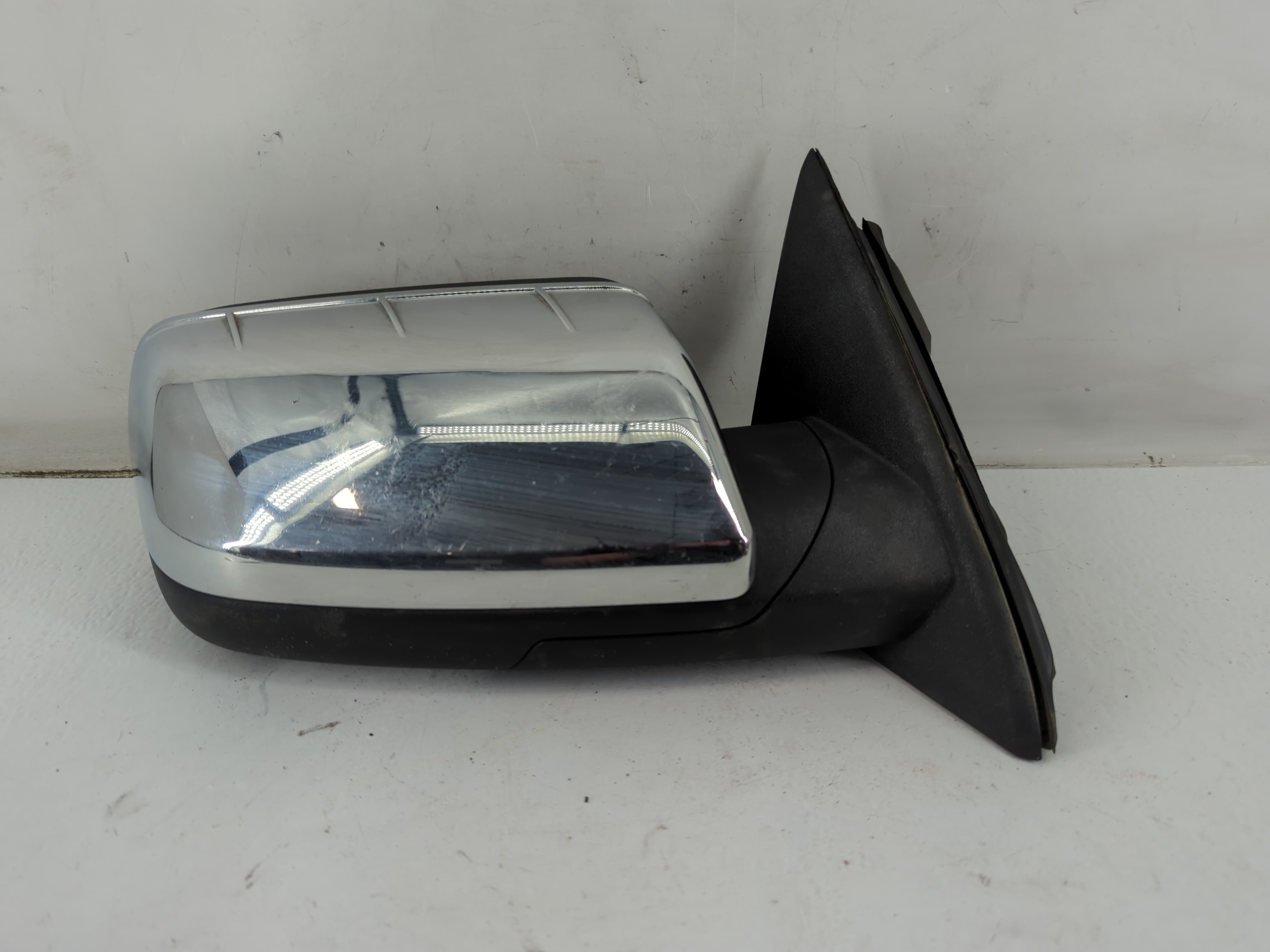 Picture of 2009-2012 Ford Flex Passenger Right Side View Power Door Mirror Chrome 933629