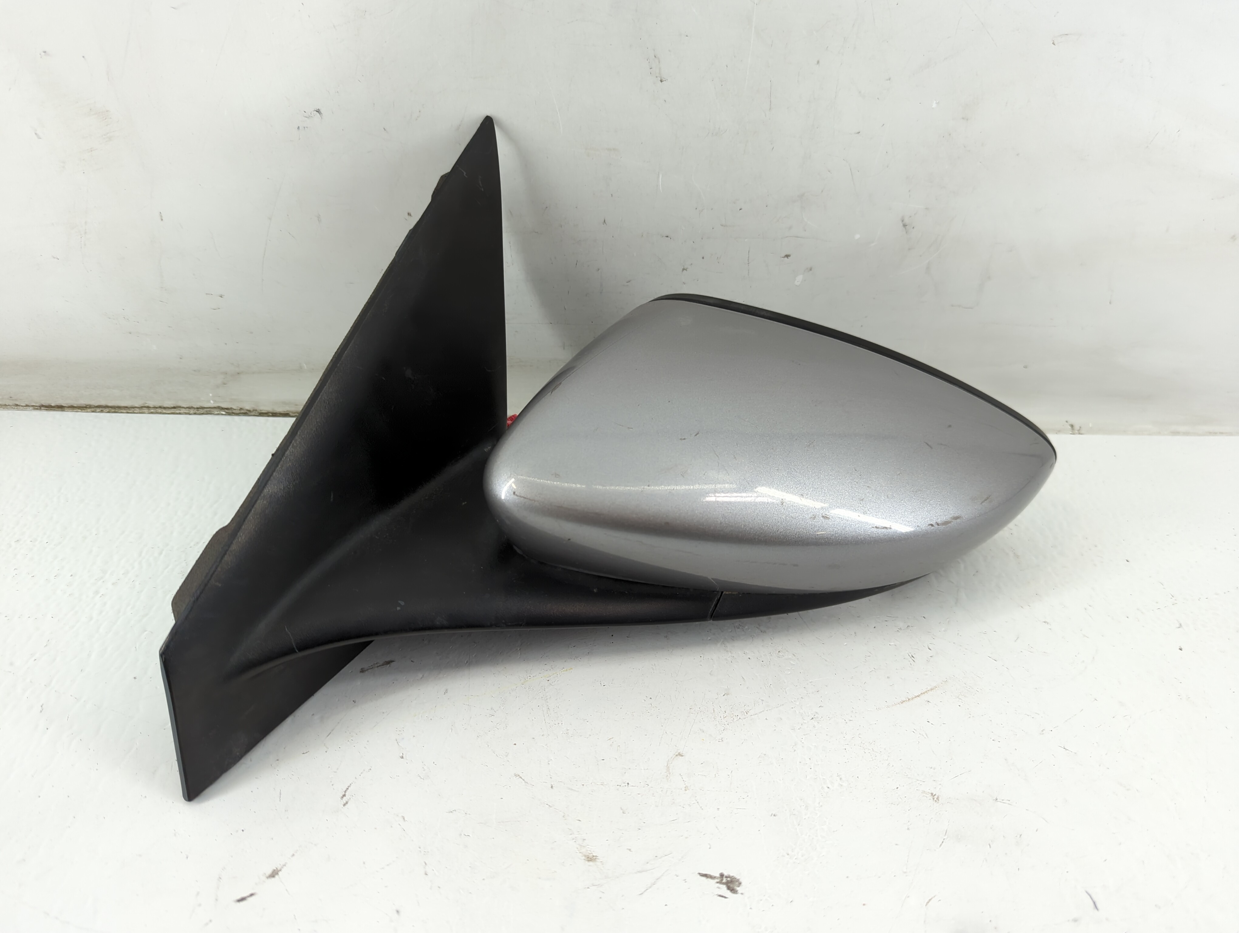 2015-2017 Chrysler 200 Driver Left Side View Power Door Mirror Grey 933648 - Oemusedautoparts1.com