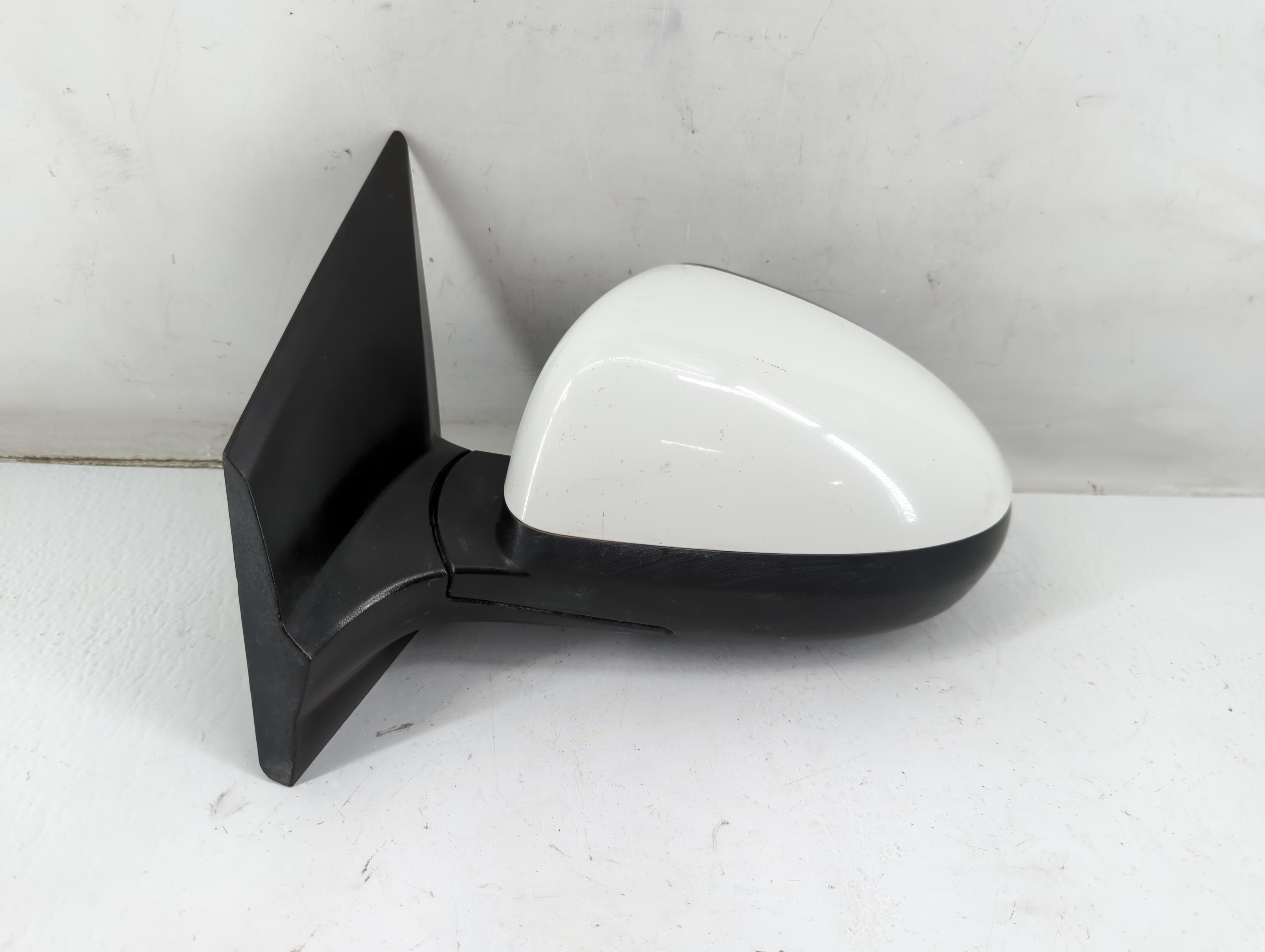 2012-2019 Chevrolet Sonic Driver Left Side View Power Door Mirror White 933668 - Oemusedautoparts1.com