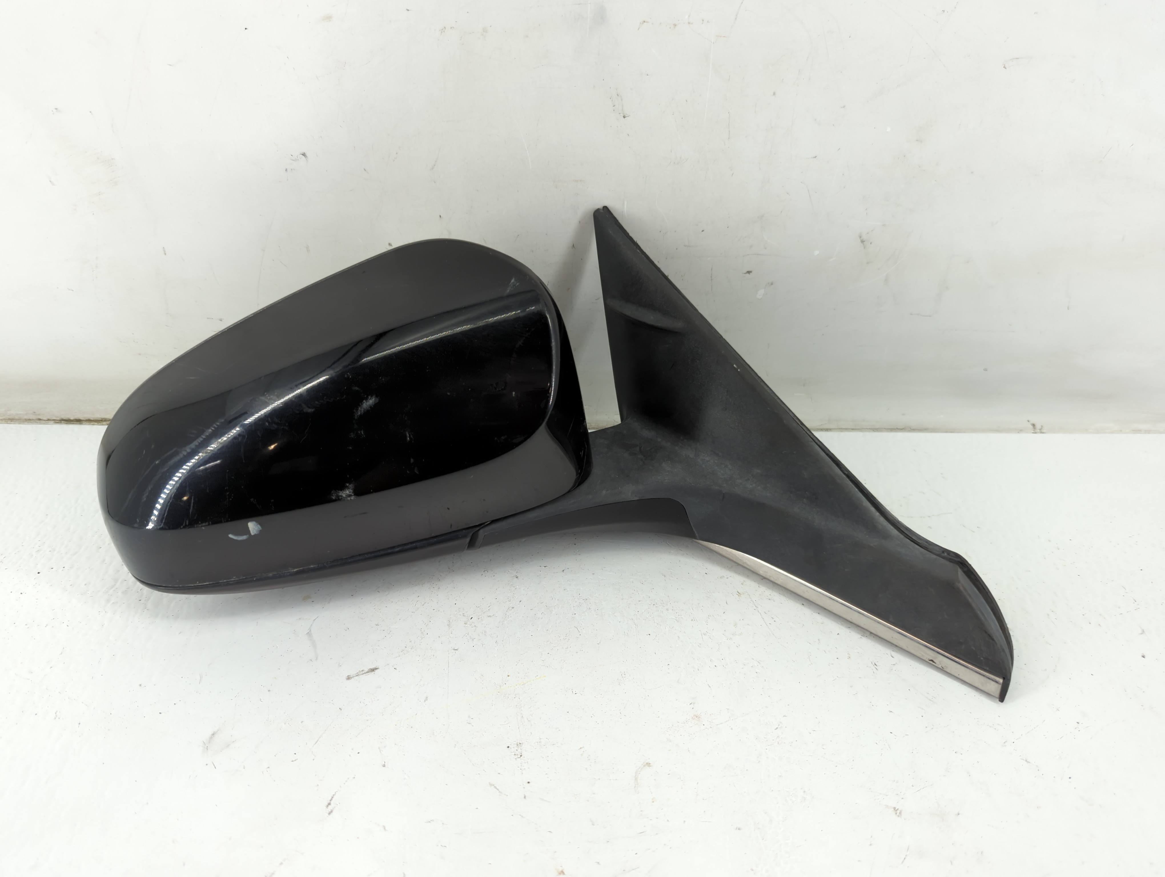 2014-2019 Kia Soul Passenger Right Side View Power Door Mirror Black 933676 - Oemusedautoparts1.com