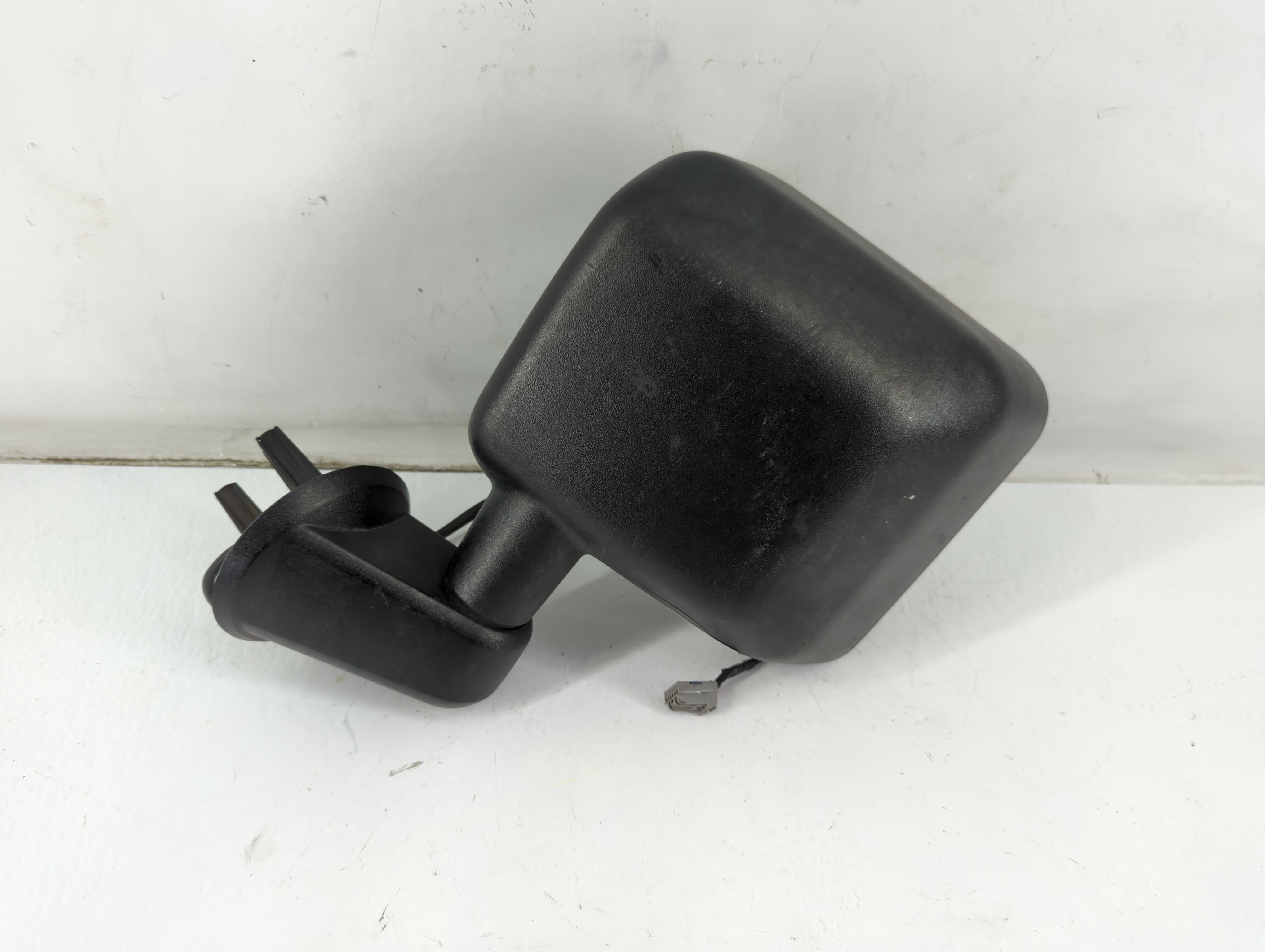 2011-2013 Jeep Wrangler Driver Left Side View Power Door Mirror Black 933678 - Oemusedautoparts1.com