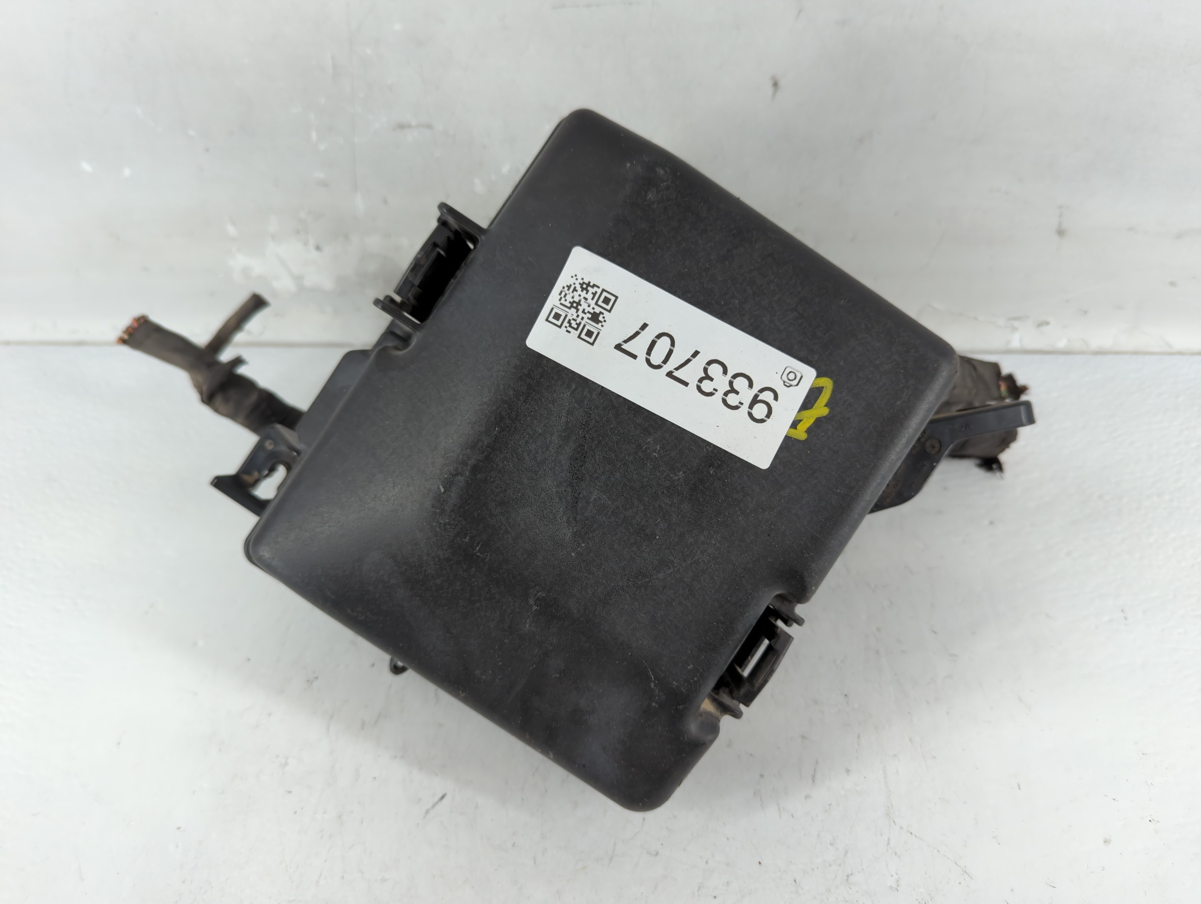 2015-2015 Hyundai Sonata Fusebox Fuse Box Relay Module 91950-c1820 933707 - Oemusedautoparts1.com