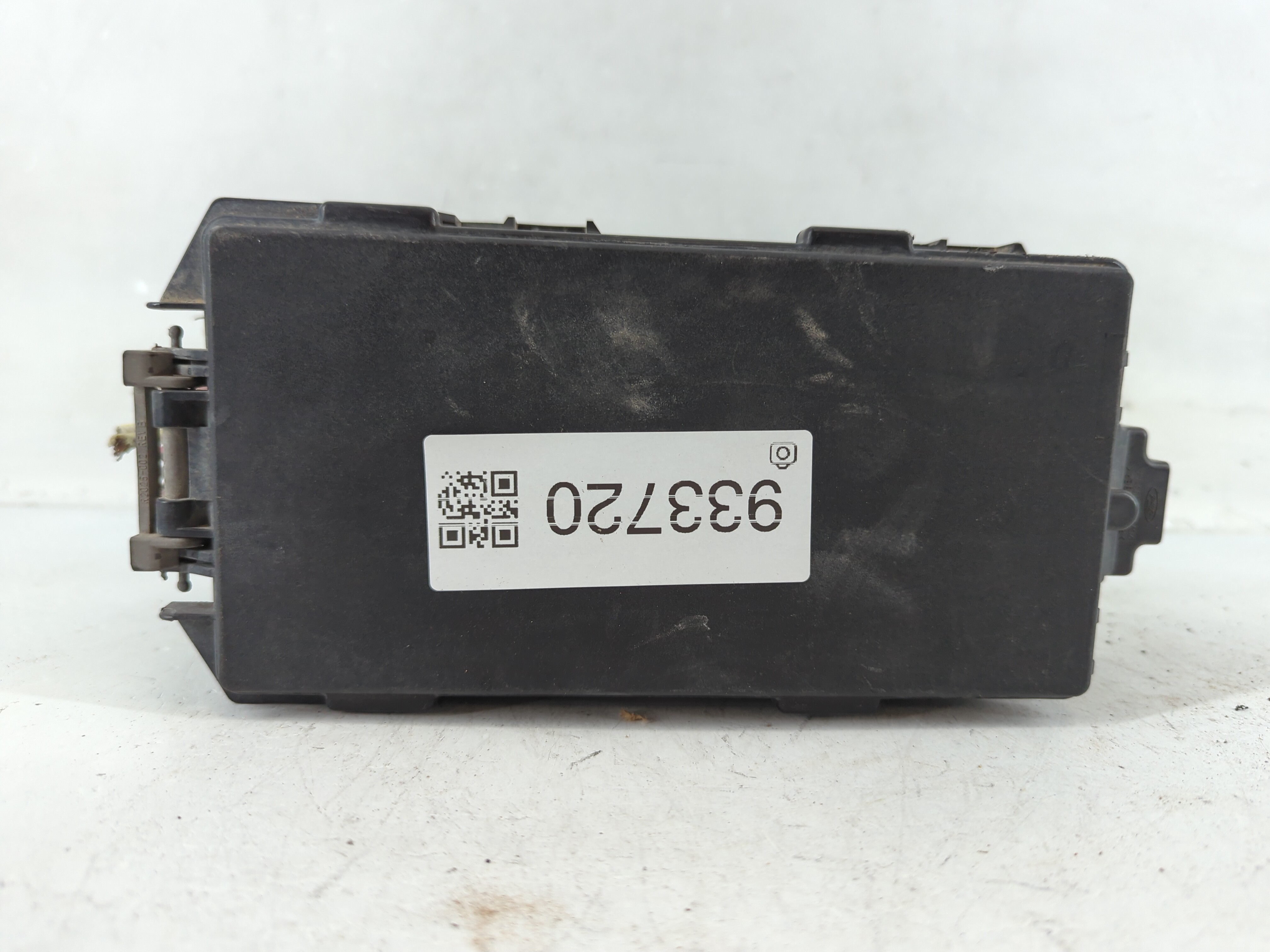 2004-2011 Lincoln Town Car Fusebox Fuse Box Relay Module 2c7t-14n003-aa 933720 - Oemusedautoparts1.com