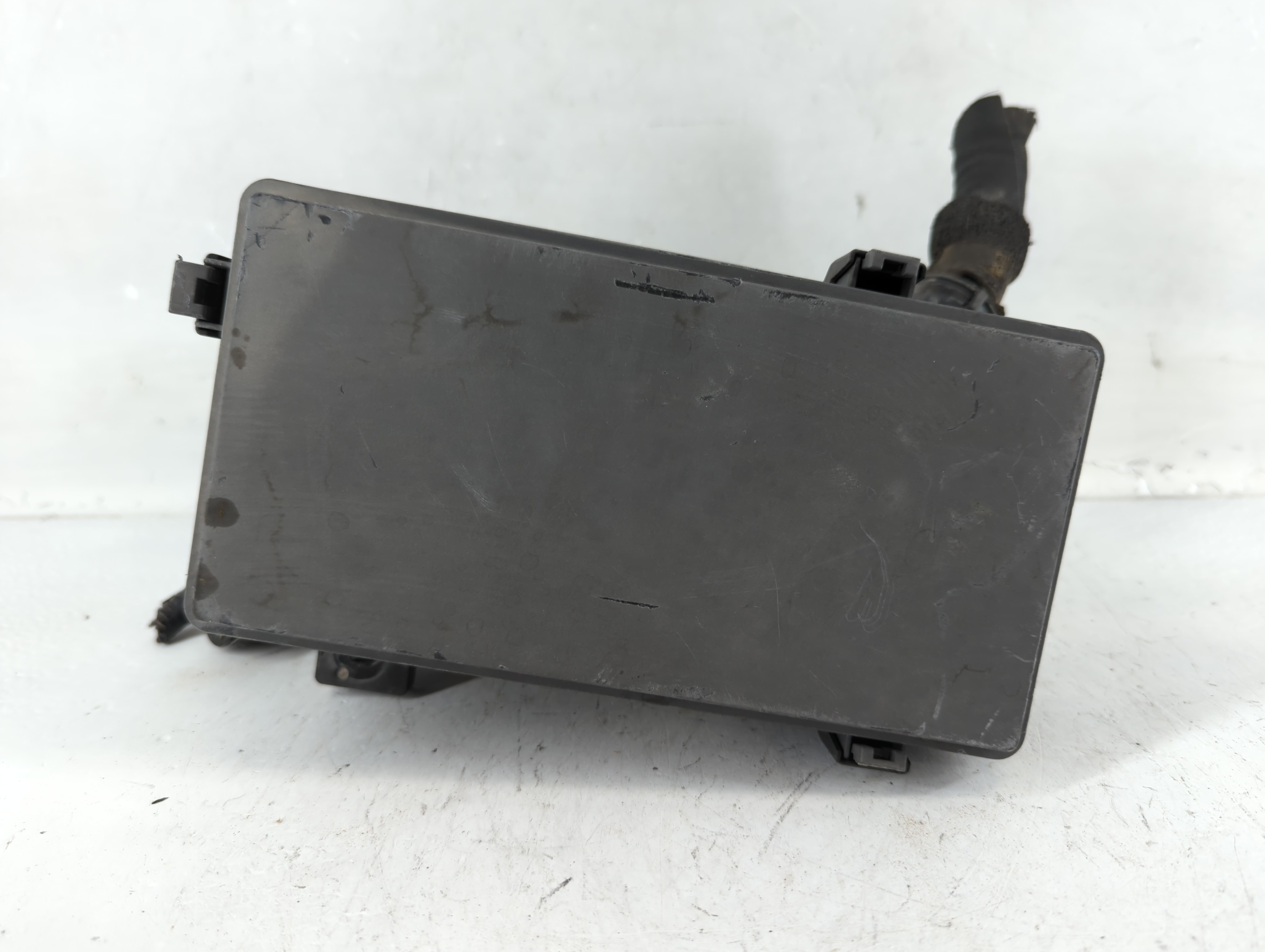 Picture of 2019-2020 Honda Civic Fusebox Fuse Box Relay Module 933732