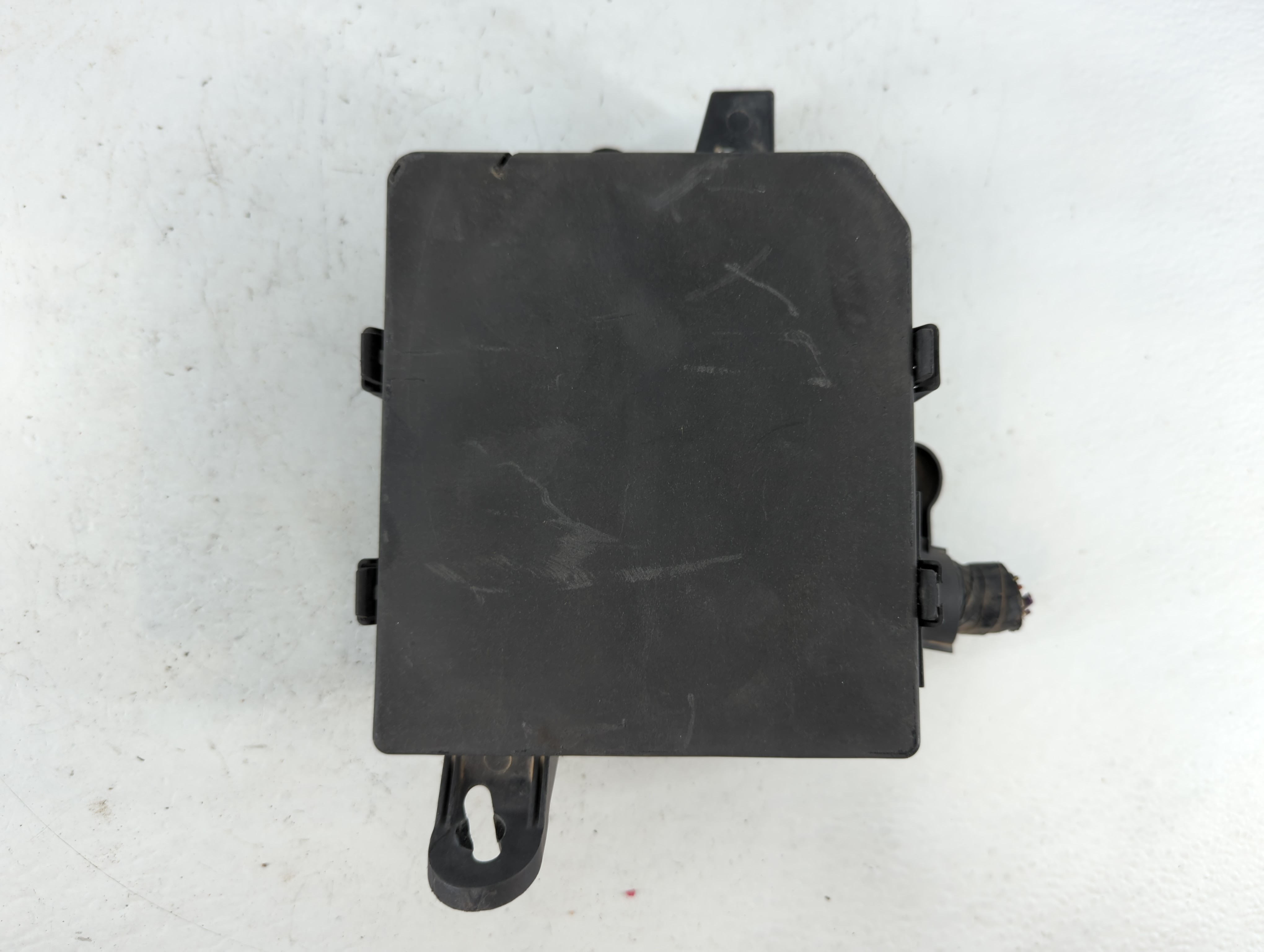 Picture of 2013-2019 Nissan Sentra Fusebox Fuse Box Relay Module 3s0j00101 933742