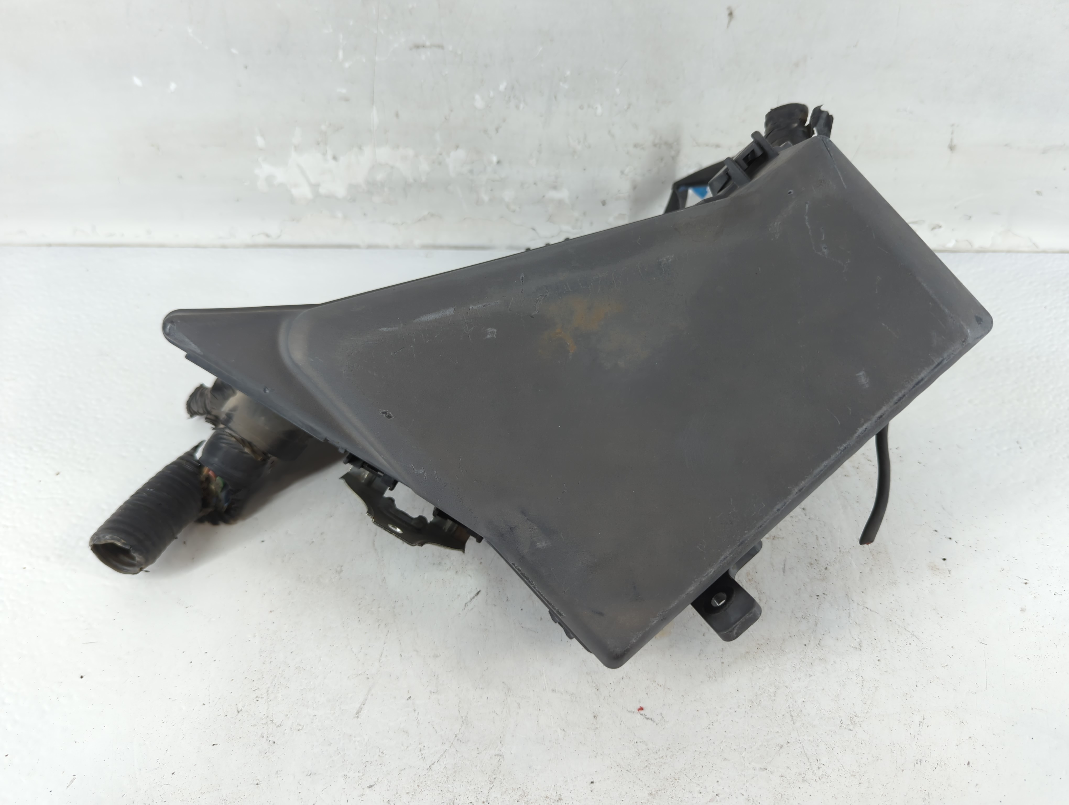 2010-2013 Subaru Forester Fusebox Fuse Box Relay Module 933753 - Oemusedautoparts1.com