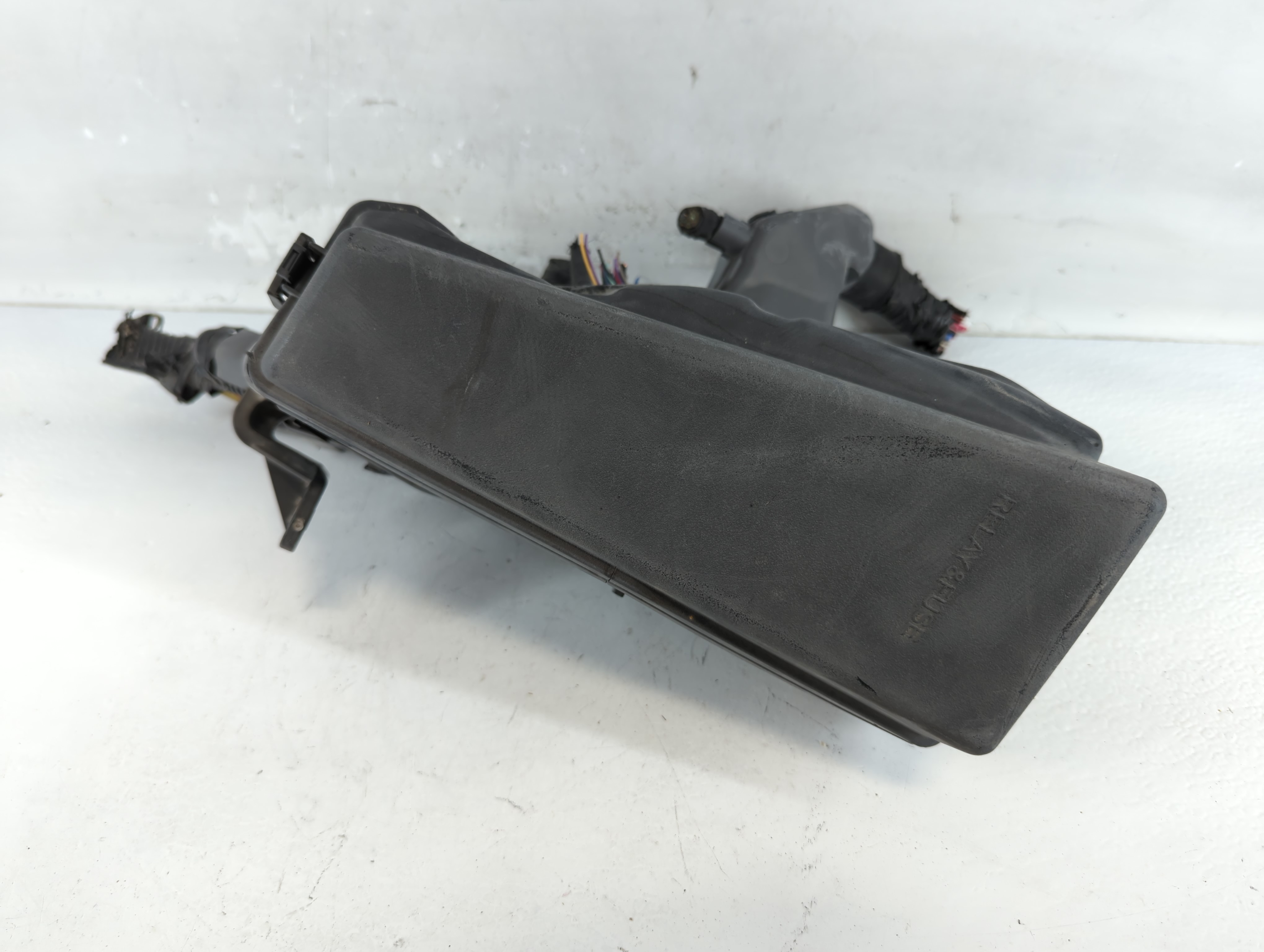 2012-2017 Toyota Camry Fusebox Fuse Box Relay Module 82720-33301 933790 - Oemusedautoparts1.com