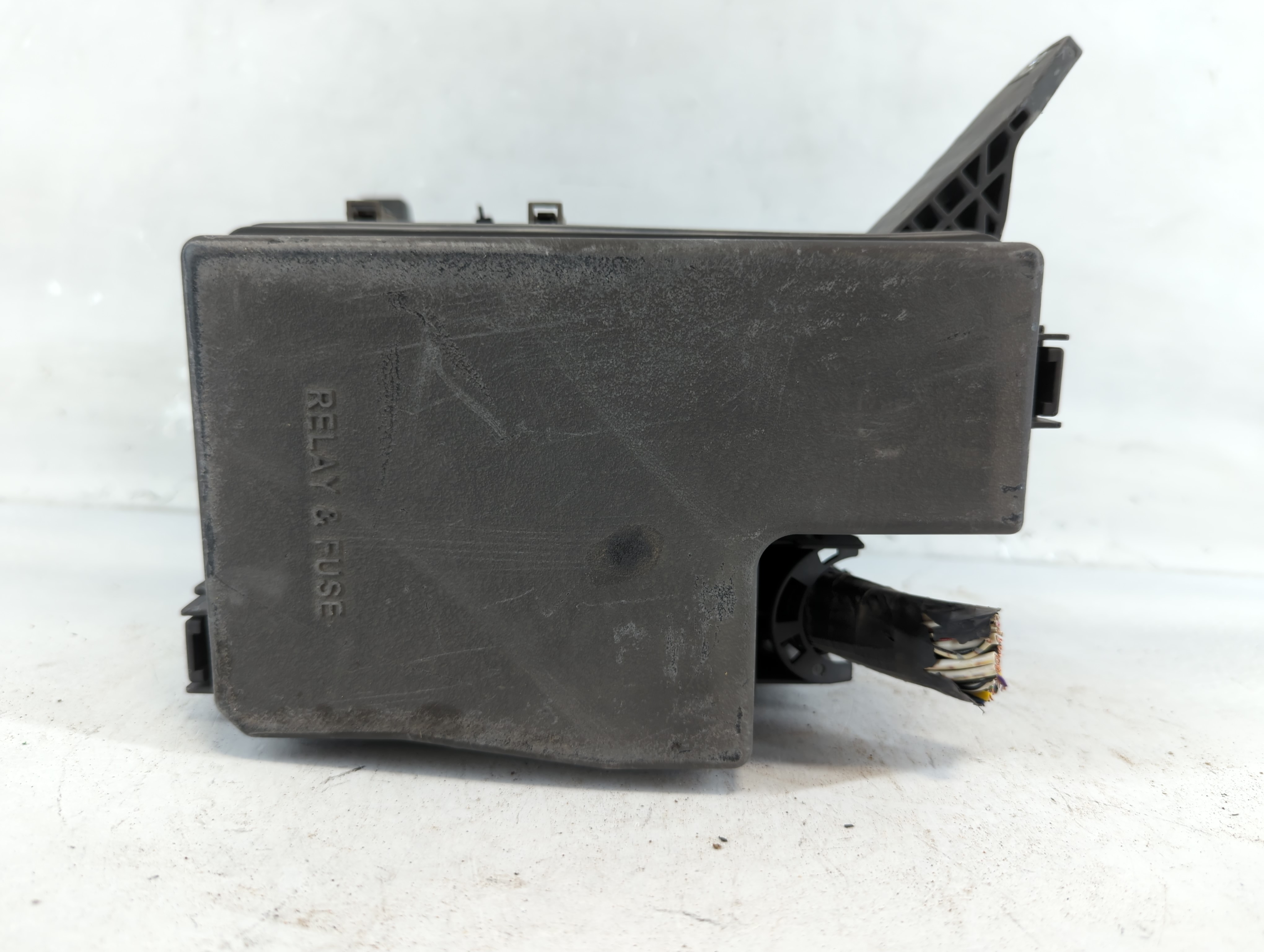 2013-2018 Toyota Rav4 Fusebox Fuse Box Relay Module 82662-42340 933800 - Oemusedautoparts1.com