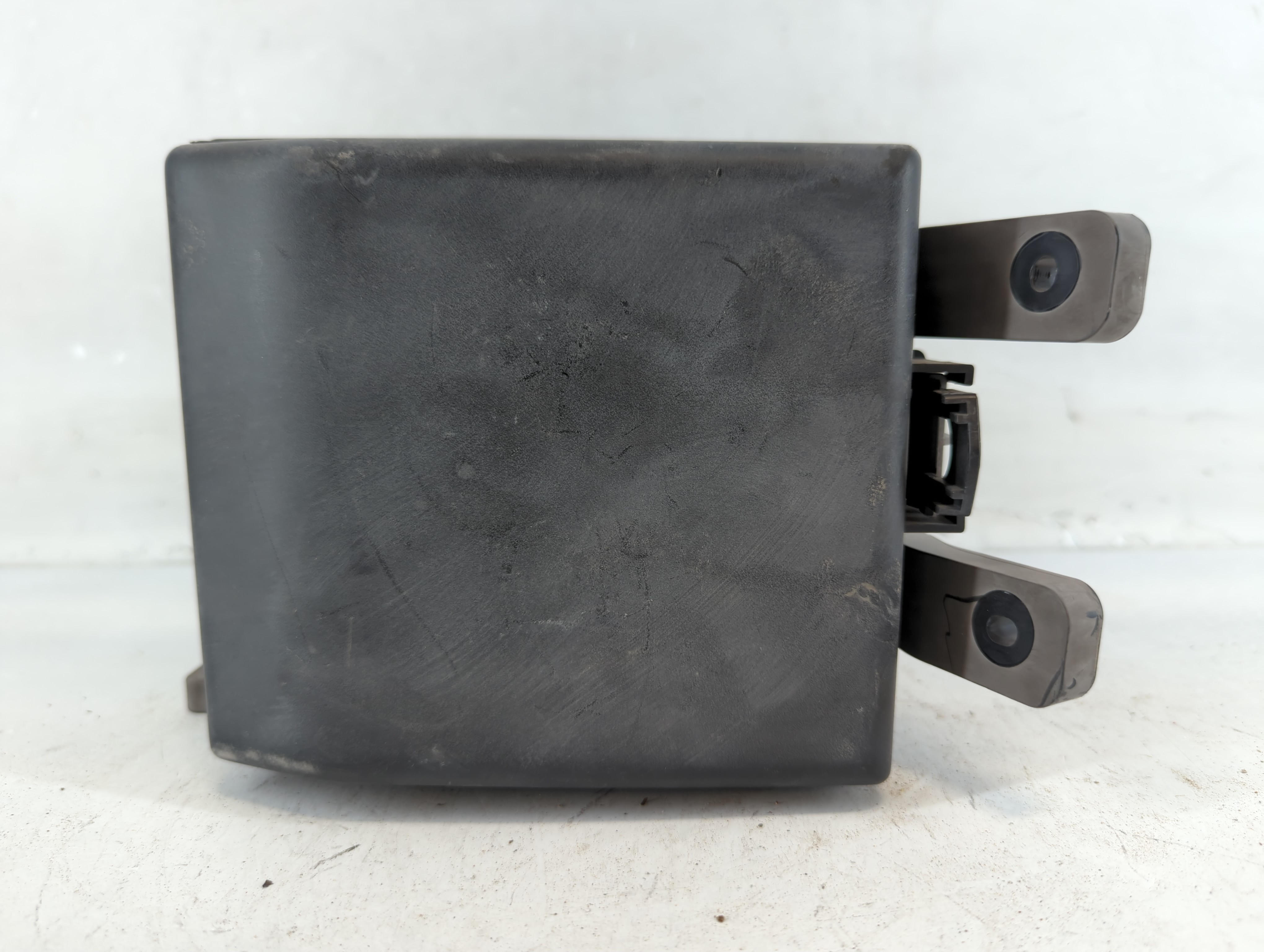 2011-2013 Hyundai Tucson Fusebox Fuse Box Relay Module 91941-2s022 933809 - Oemusedautoparts1.com