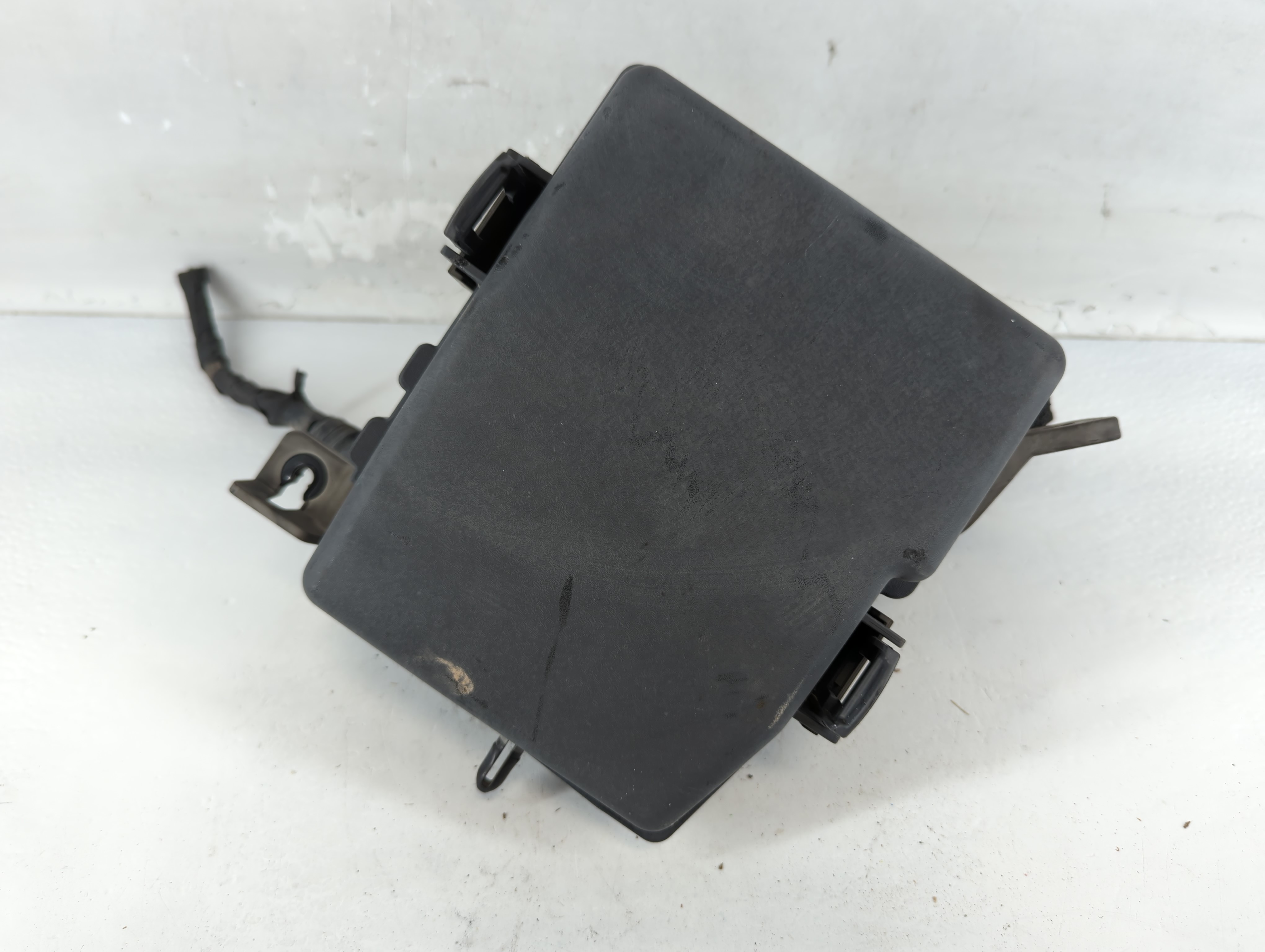 2014-2015 Kia Optima Fusebox Fuse Box Relay Module 933814 - Oemusedautoparts1.com