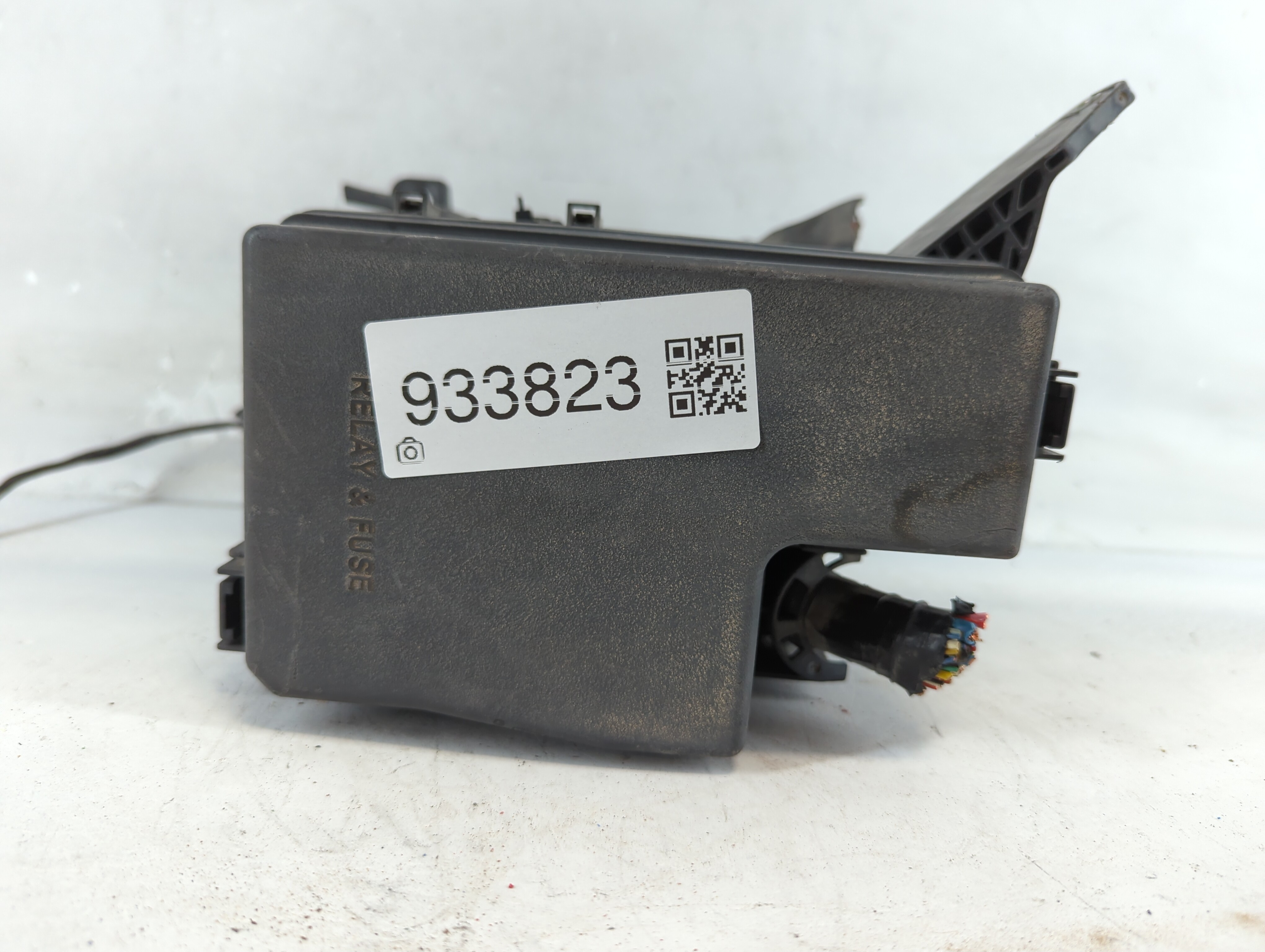 2013-2018 Toyota Rav4 Fusebox Fuse Box Relay Module 82662-42340 933823 - Oemusedautoparts1.com