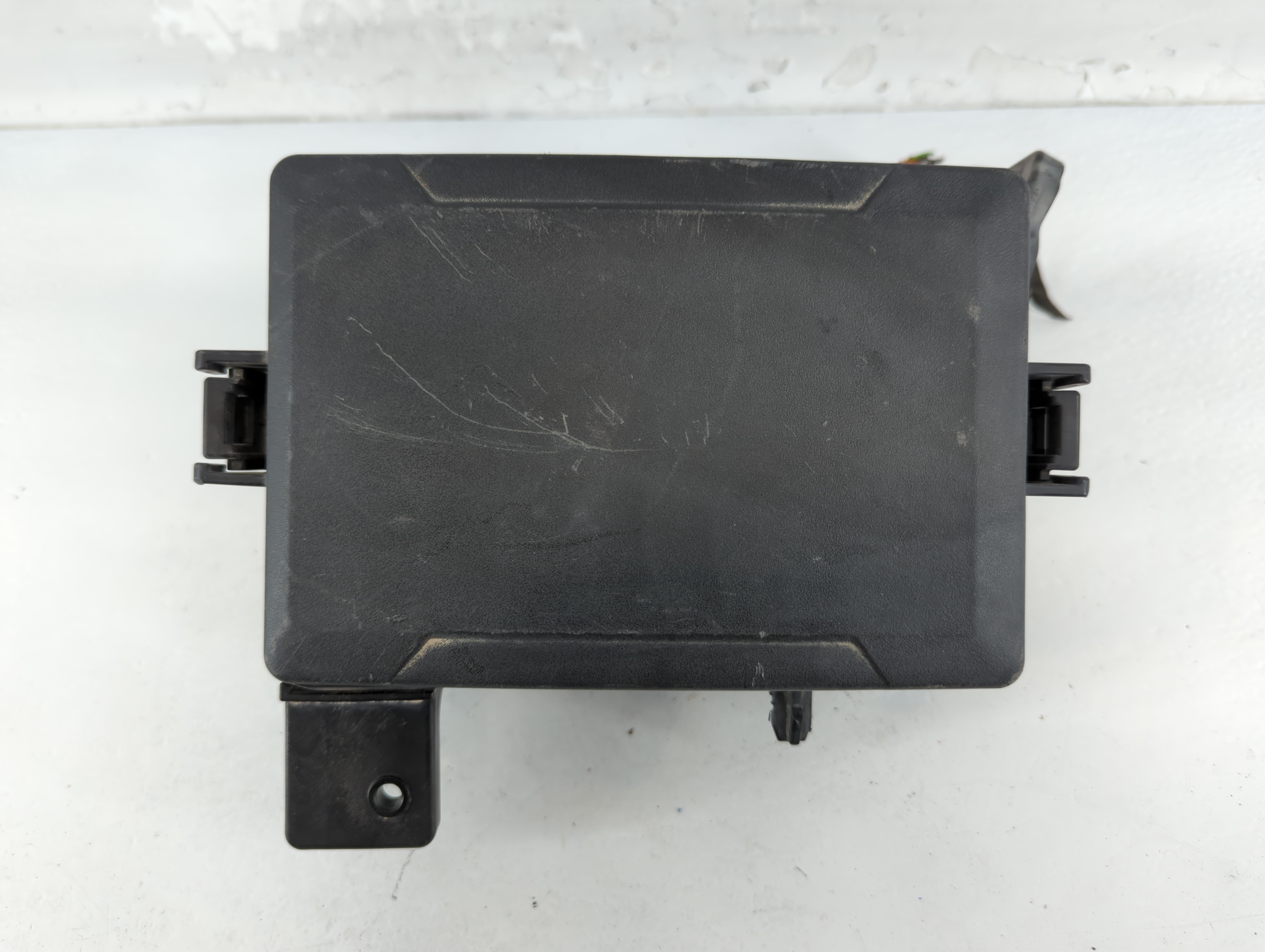 2018-2019 Hyundai Accent Fusebox Fuse Box Relay Module 933831 - Oemusedautoparts1.com