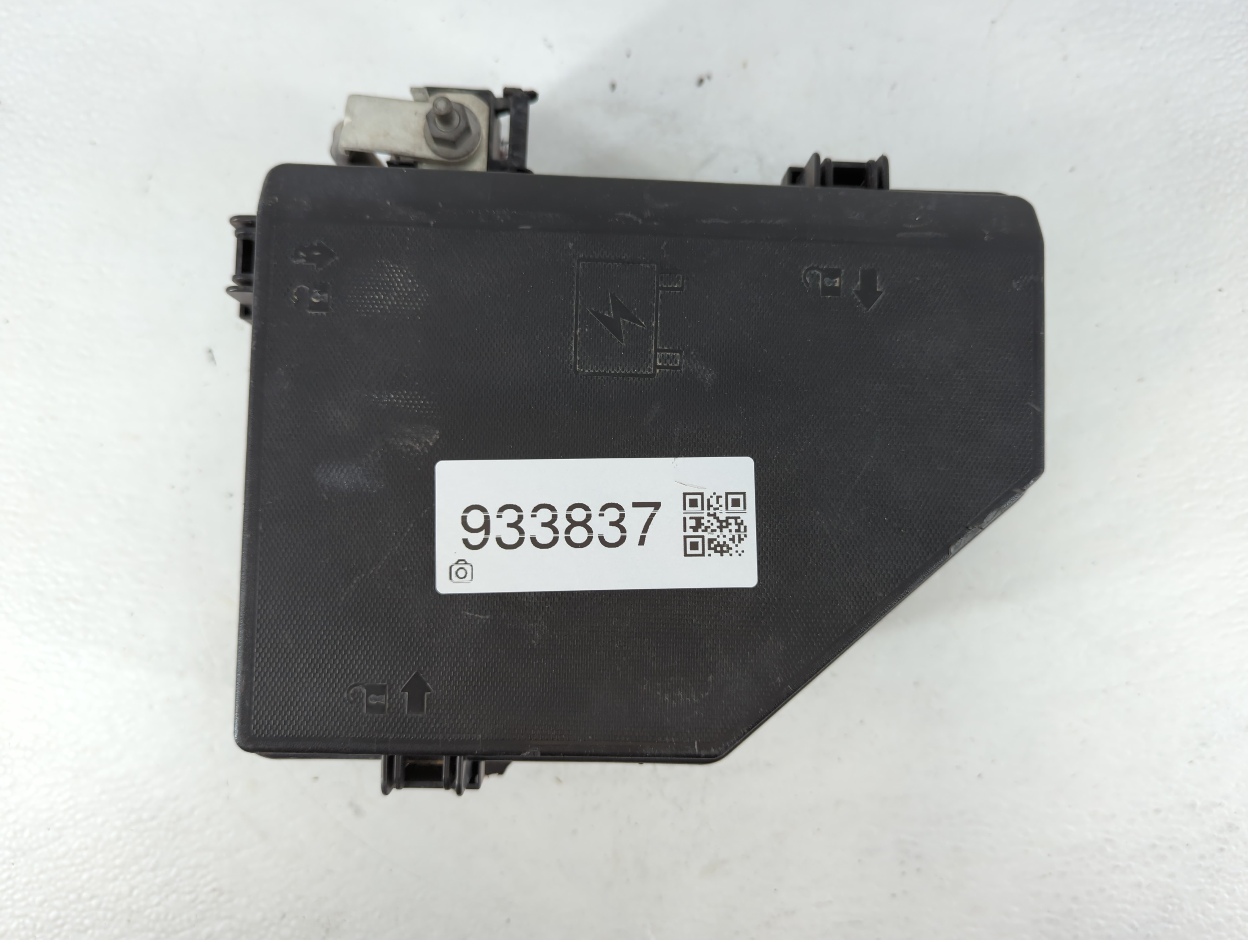 2015-2017 Chevrolet Traverse Fusebox Fuse Box Relay Module 23436804 933837 - Oemusedautoparts1.com