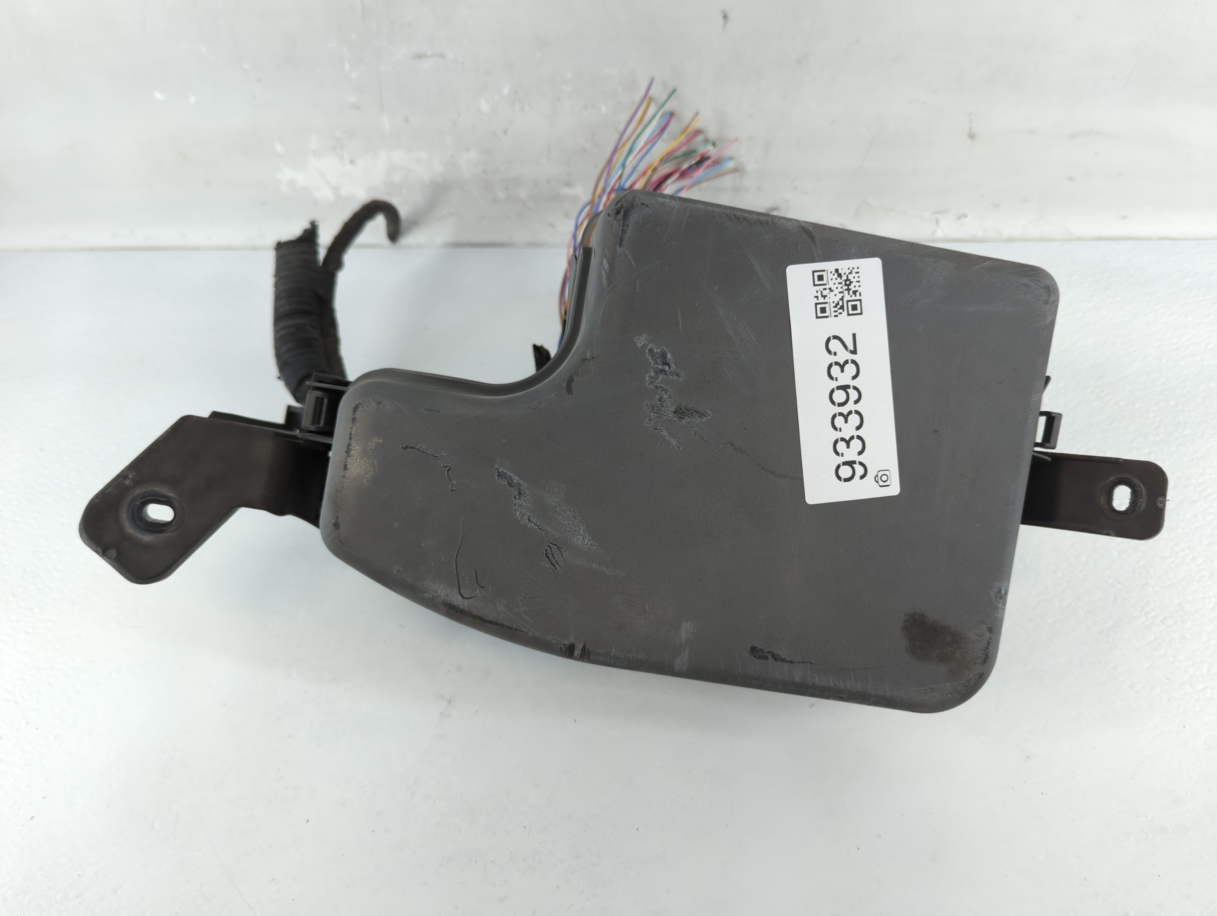 Picture of 2014-2016 Mazda 3 Fusebox Fuse Box Relay Module Kd45-675x0 C 933932