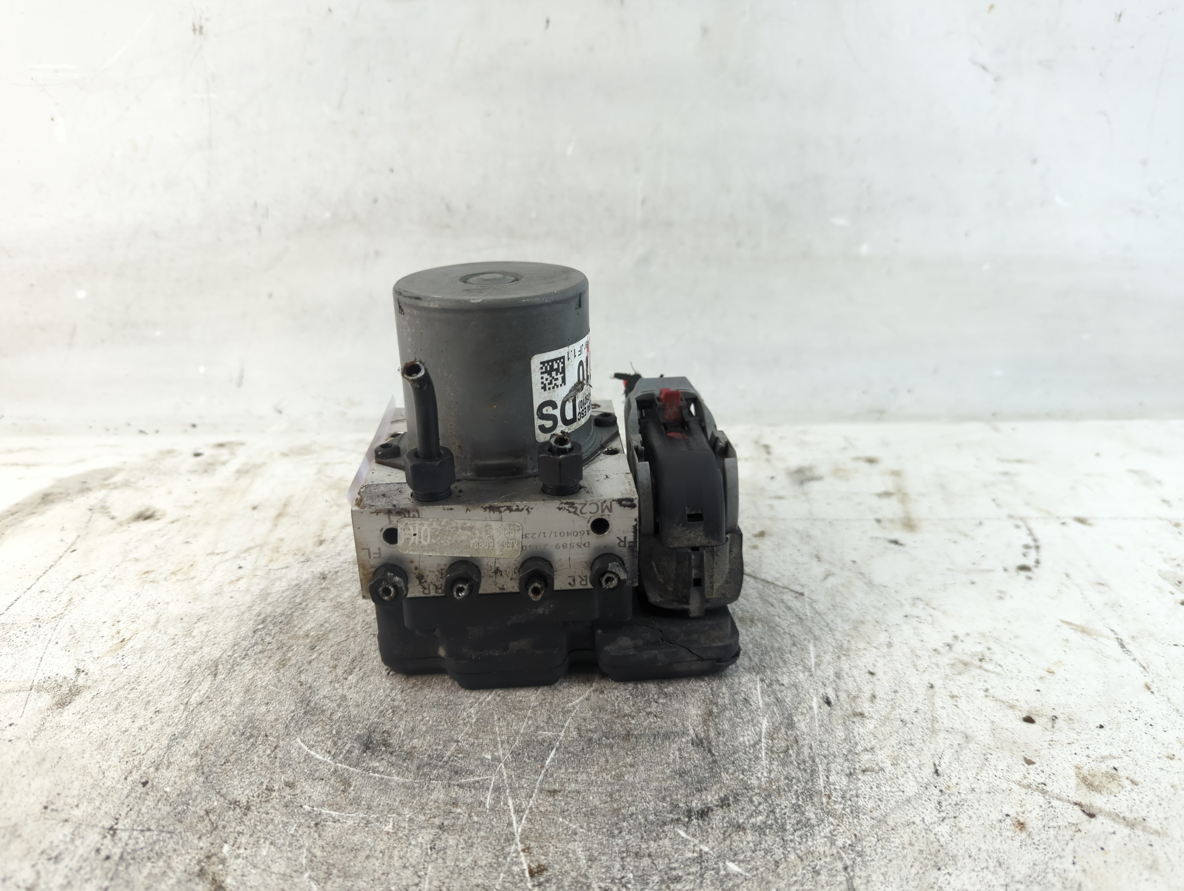 2016-2018 Kia Optima Abs Pump Control Module 934030 - Oemusedautoparts1.com