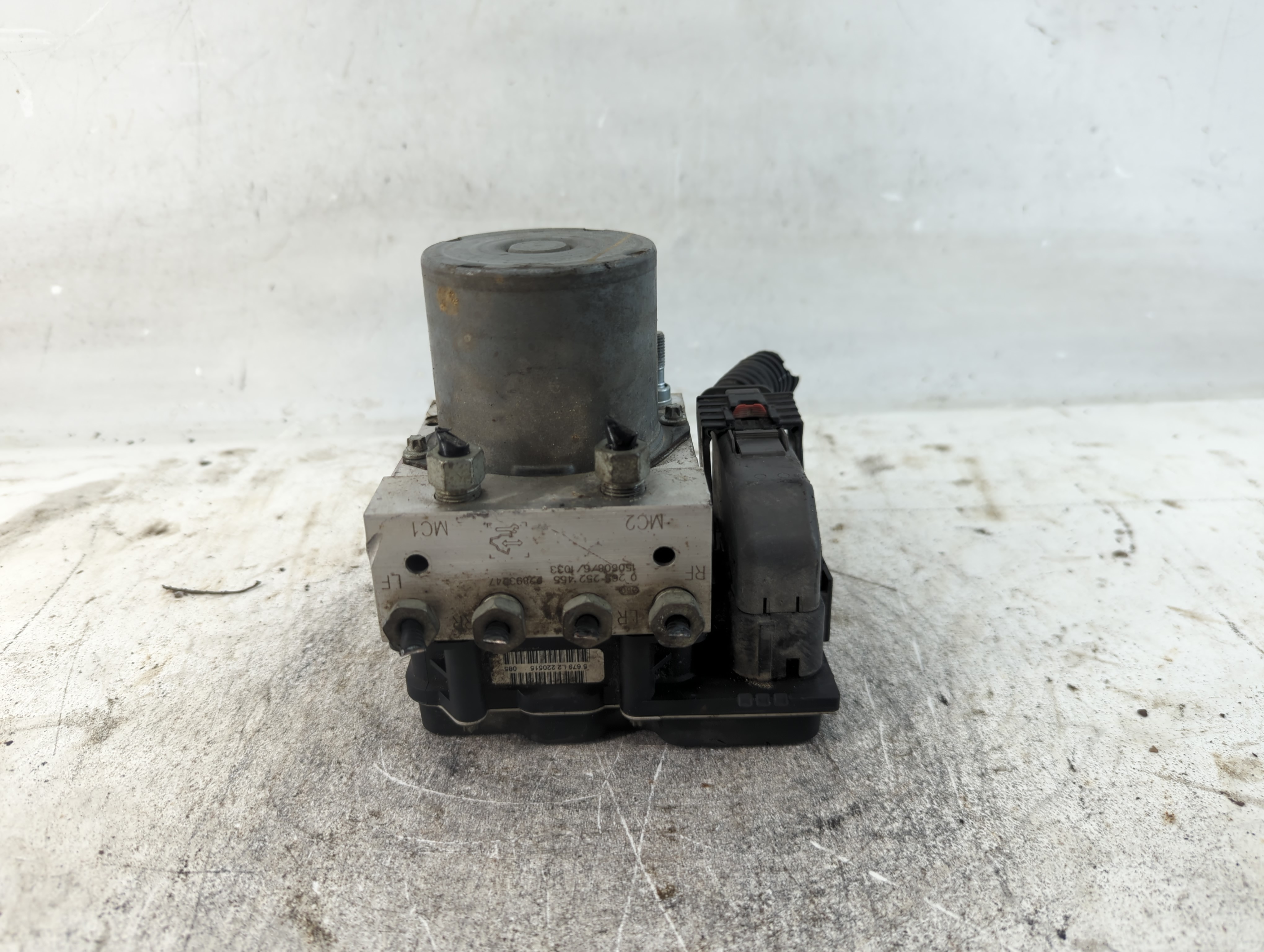 2012-2017 Gmc Acadia Abs Pump Control Module 934066 - Oemusedautoparts1.com