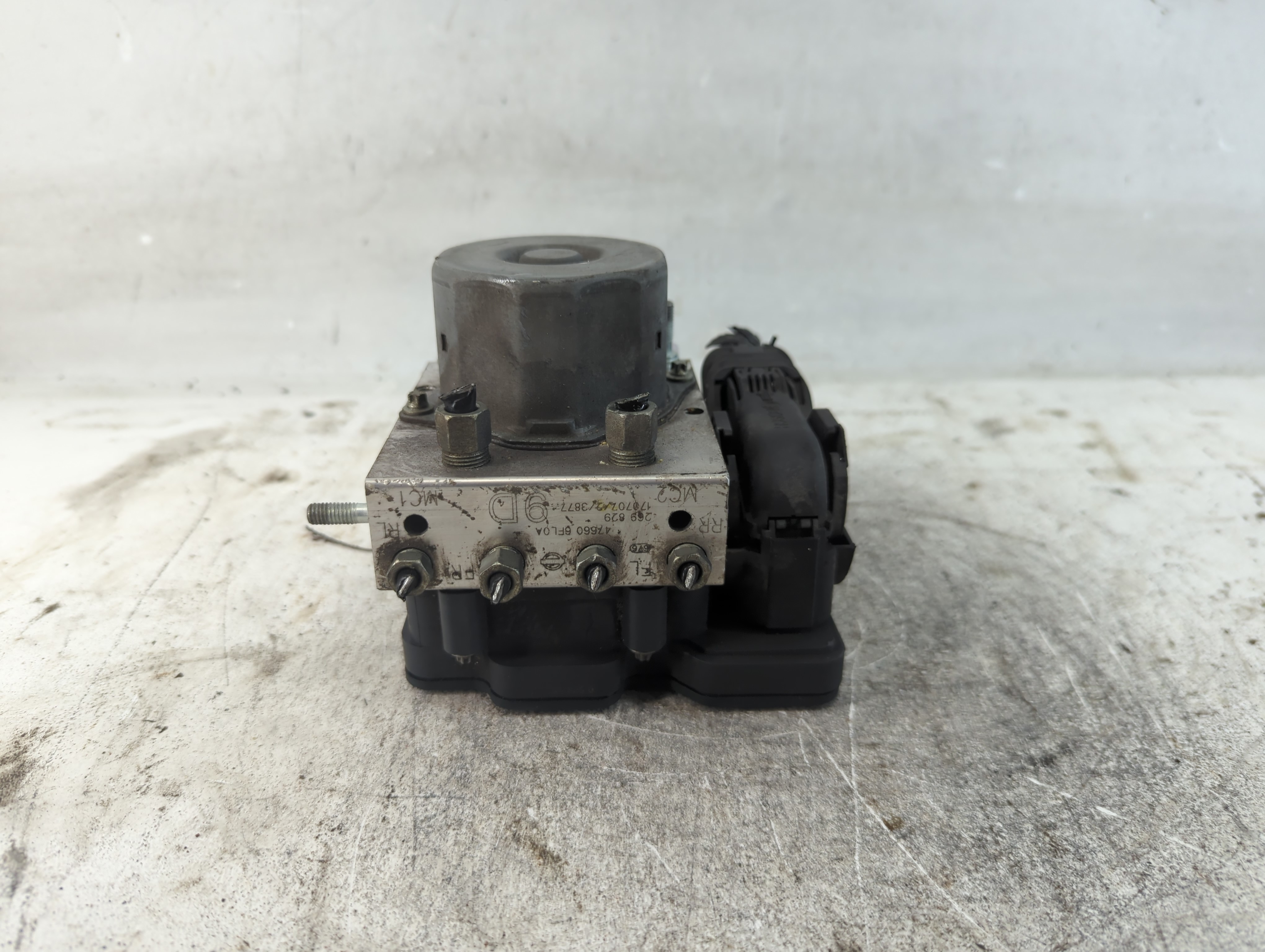 2017-2017 Nissan Rogue Abs Pump Control Module 934071 - Oemusedautoparts1.com