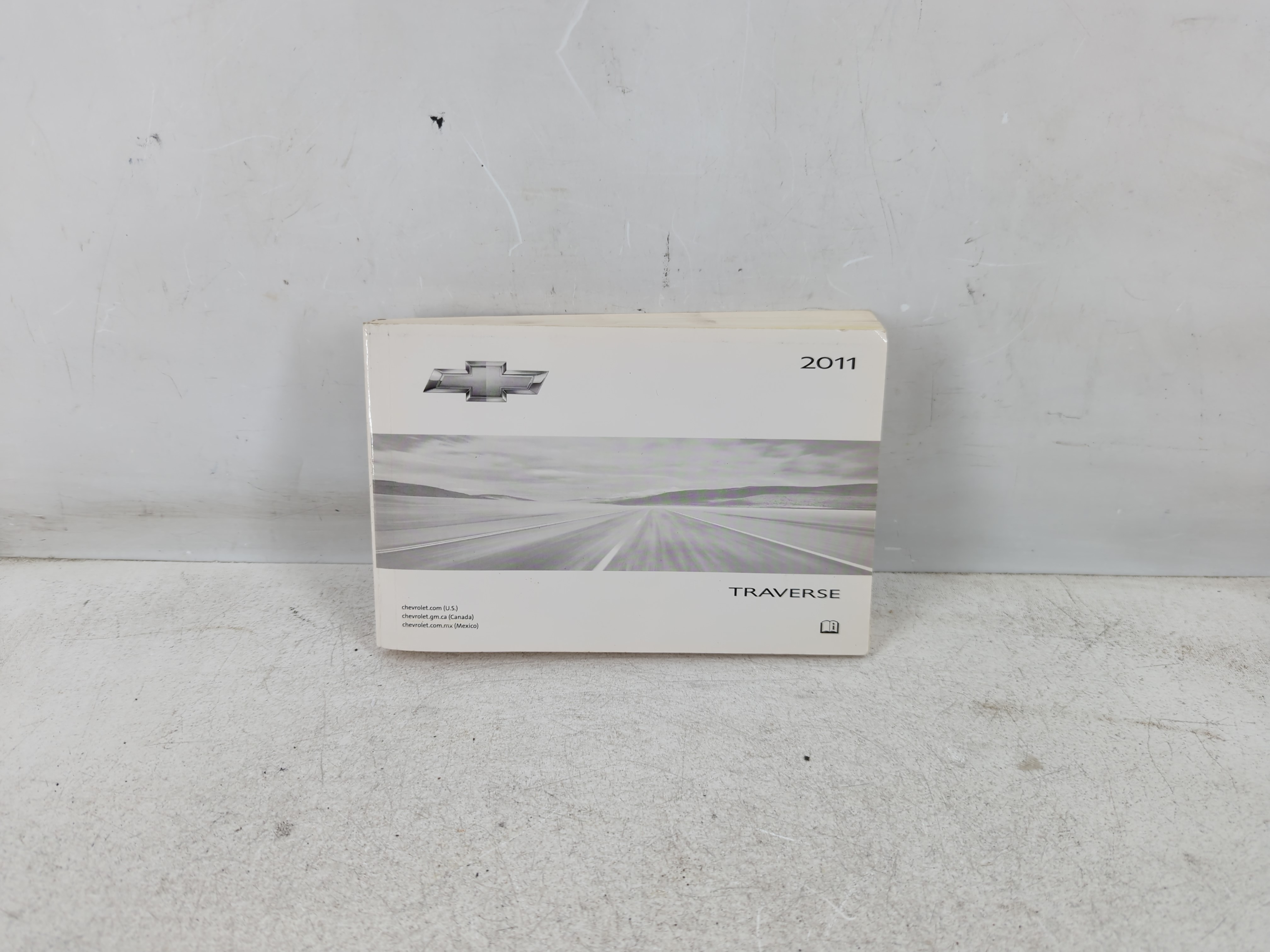 Picture of 2011 Chevrolet Traverse Owners Manual Book Guide 934083