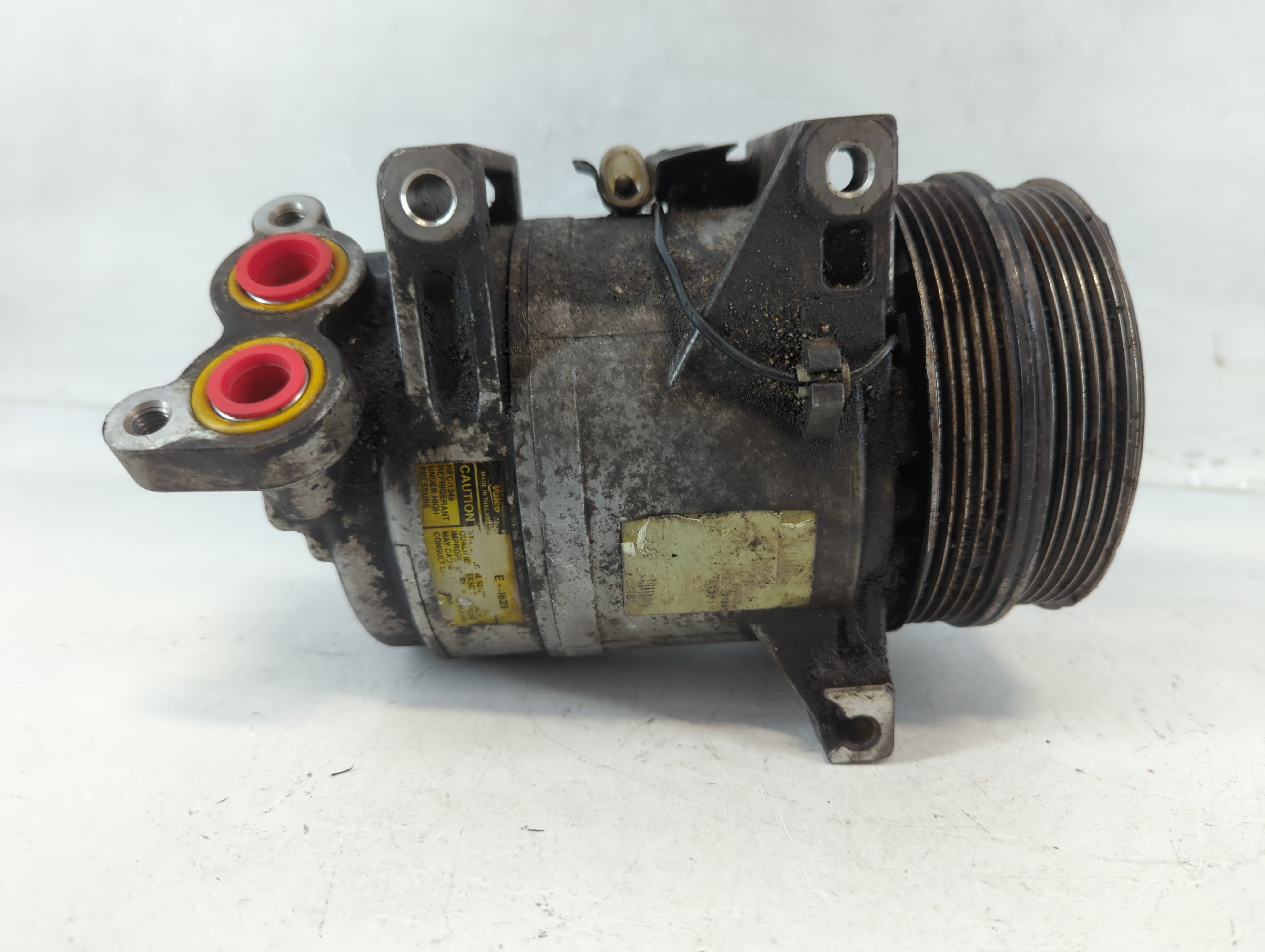Picture of 2005-2011 Volvo V50 Air Conditioning A/c Ac Compressor Oem 934092