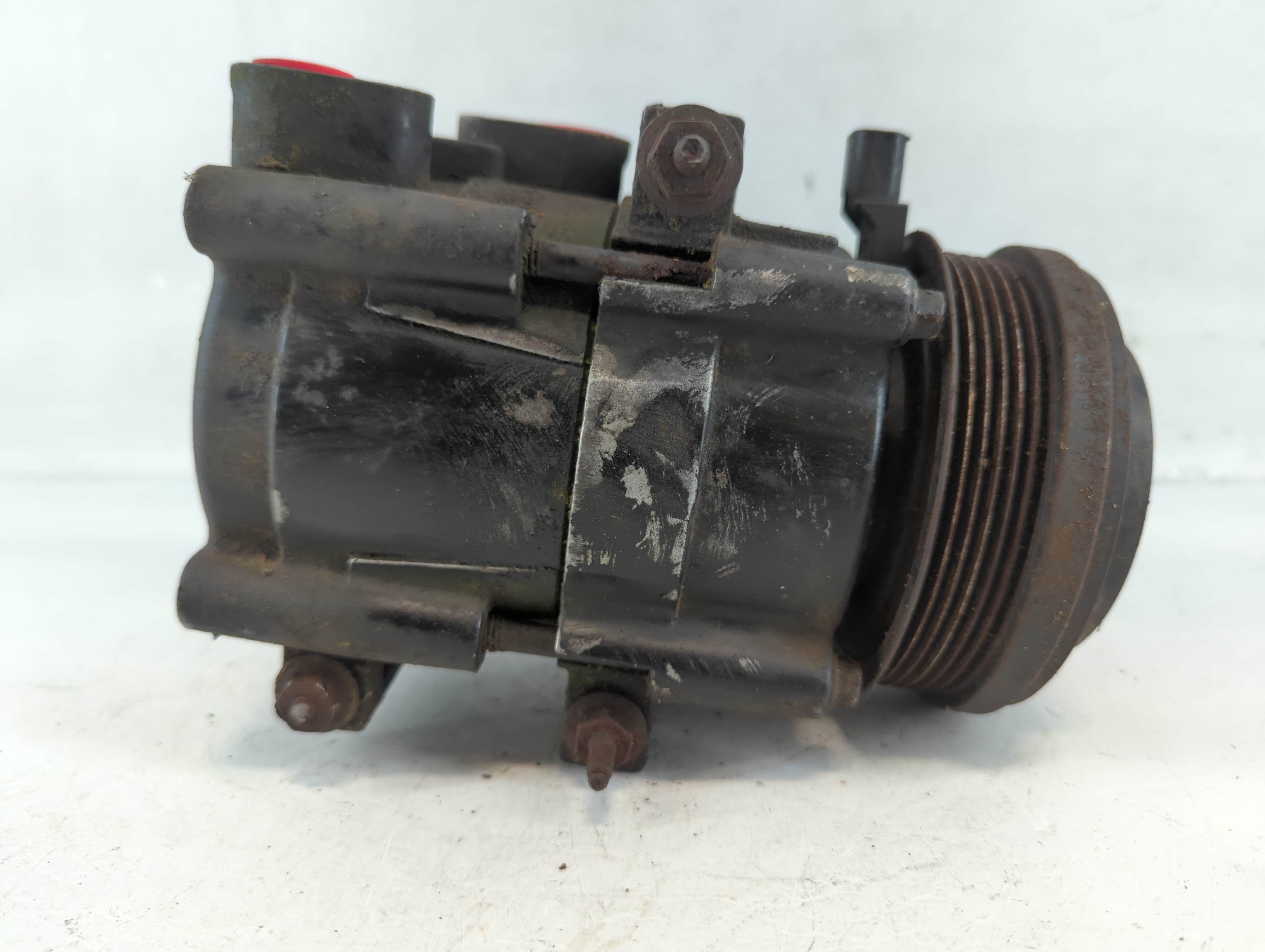 2006-2011 Mercury Grand Marquis Air Conditioning A/c Ac Compressor Oem 934095 - Oemusedautoparts1.com