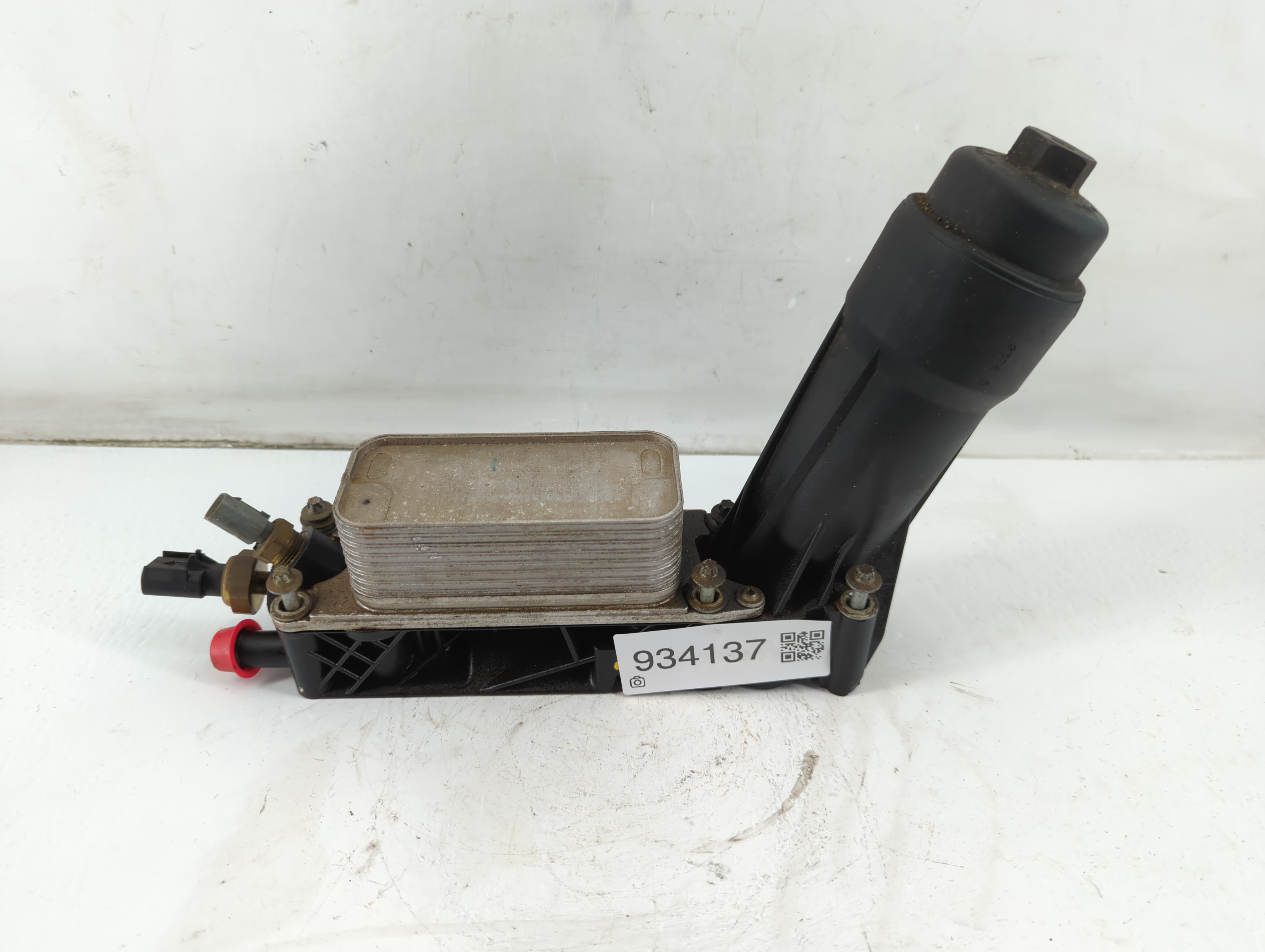 Picture of 2011 Dodge Charger Oil Filter Adapter Housing 934137