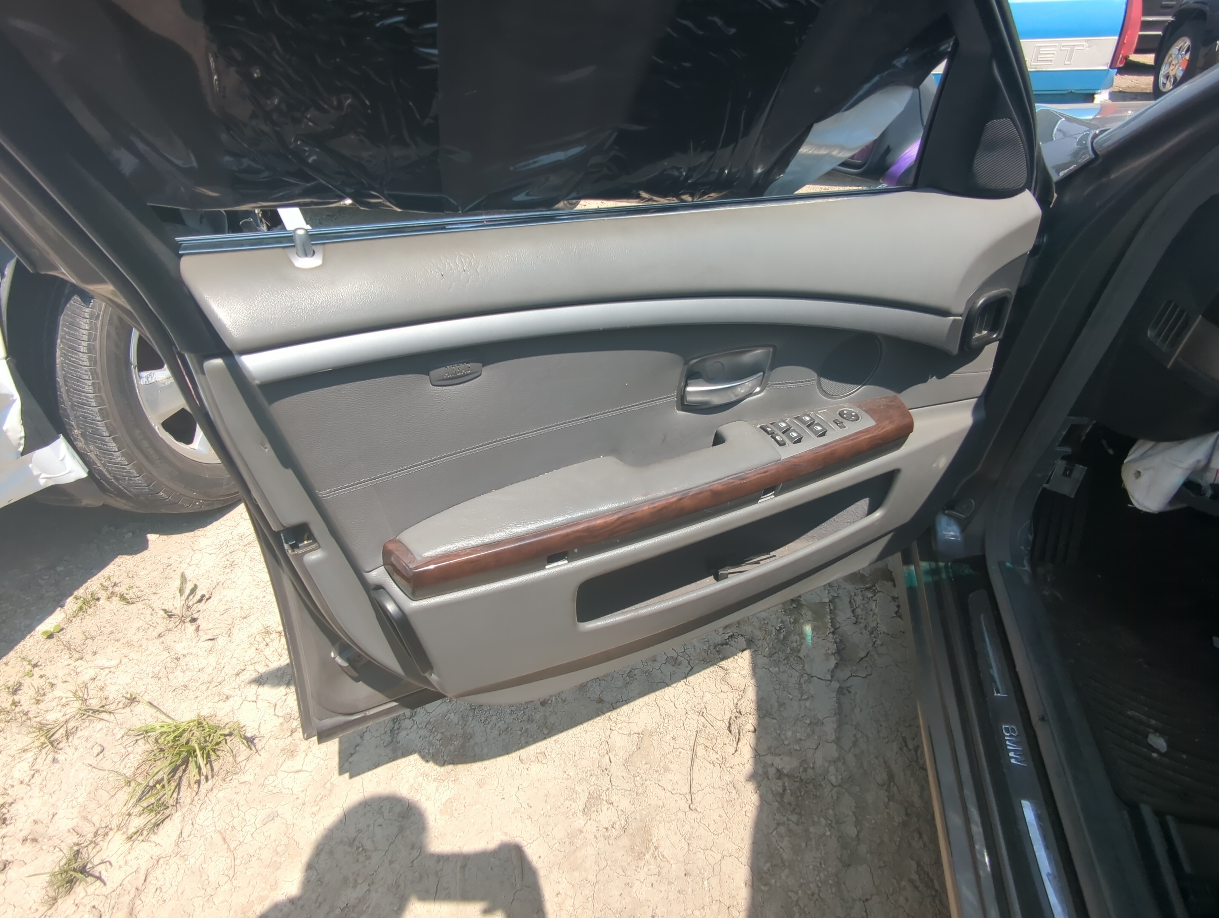 Picture of 2006 Bmw 750li Front Left Driver Interior Door Panel Trim 934381