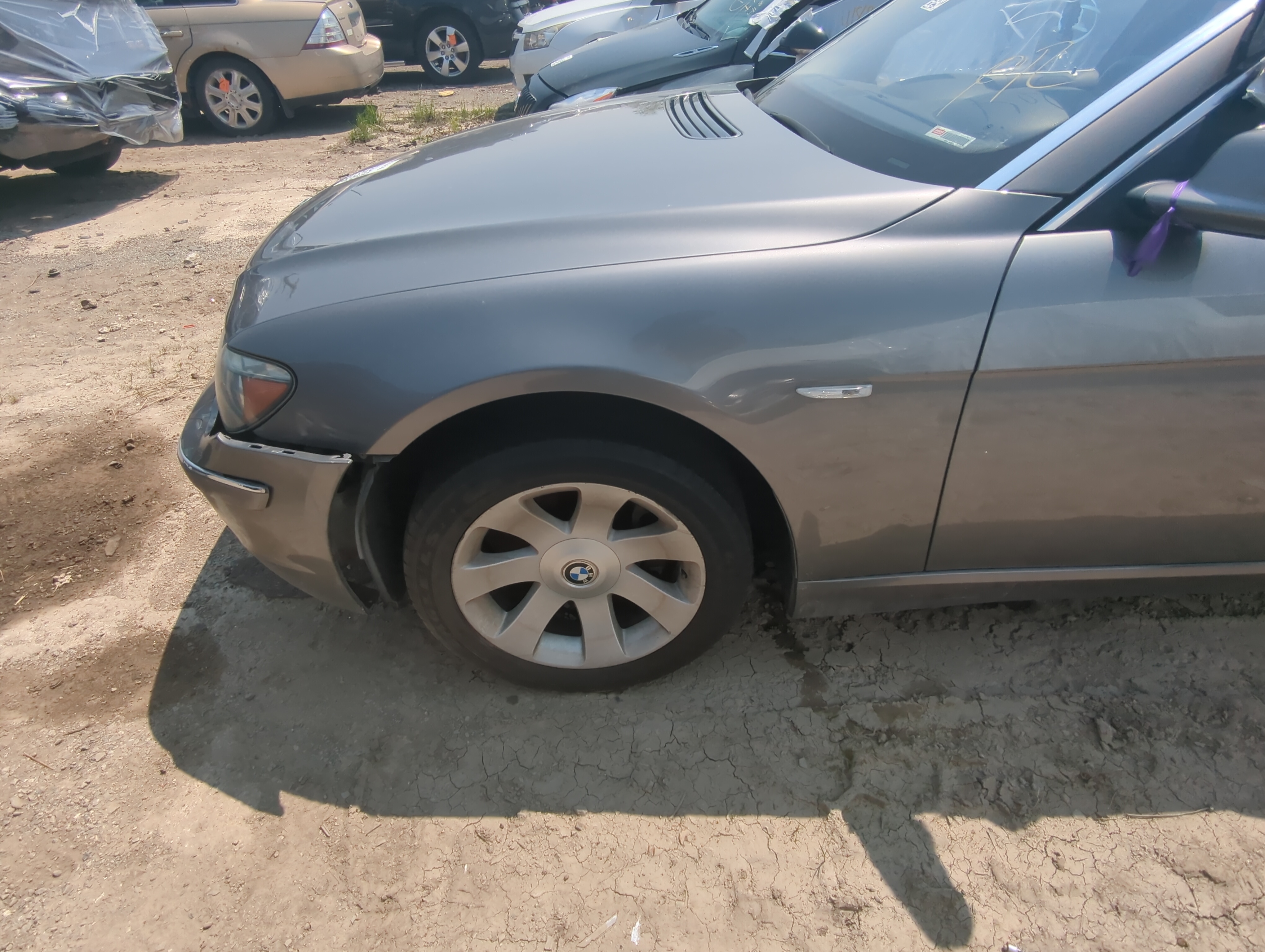Picture of Bmw 750li Driver Fender 934403