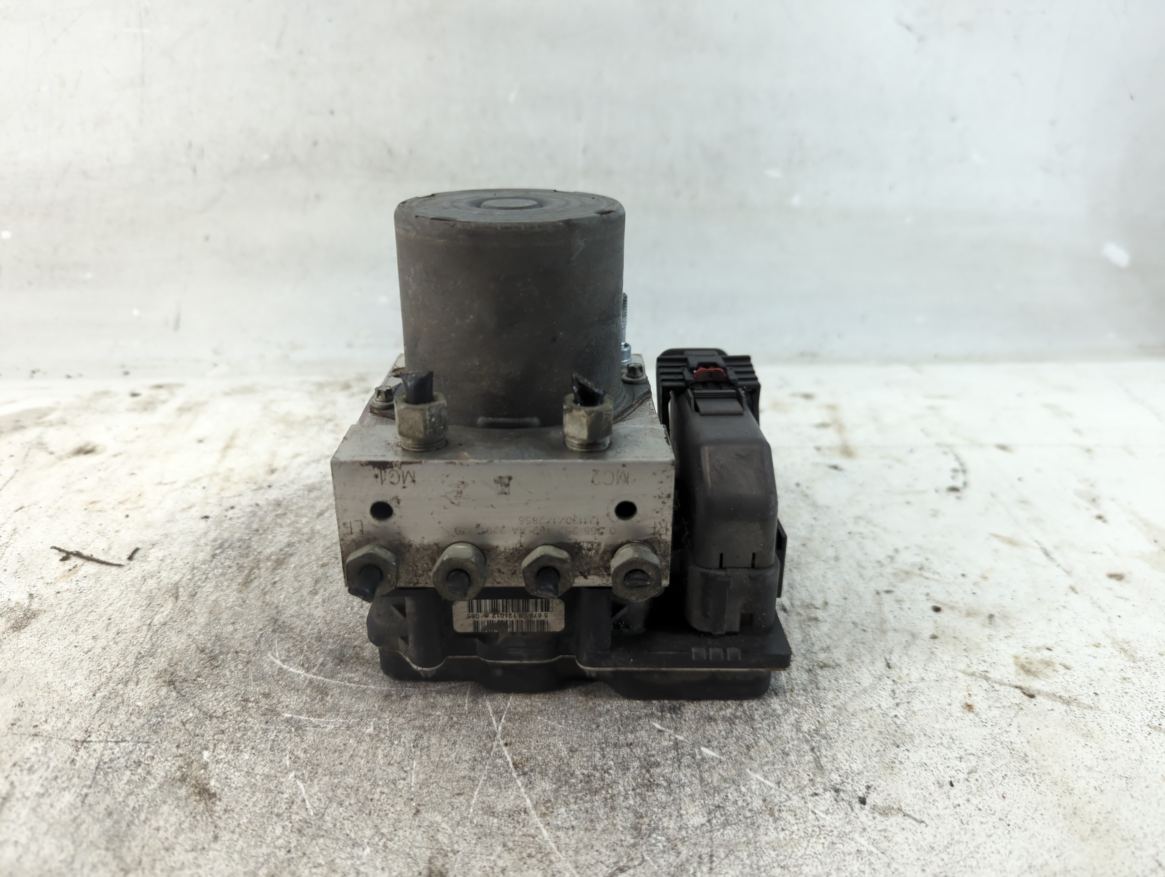 2012-2017 Gmc Acadia Abs Pump Control Module 934447 - Oemusedautoparts1.com