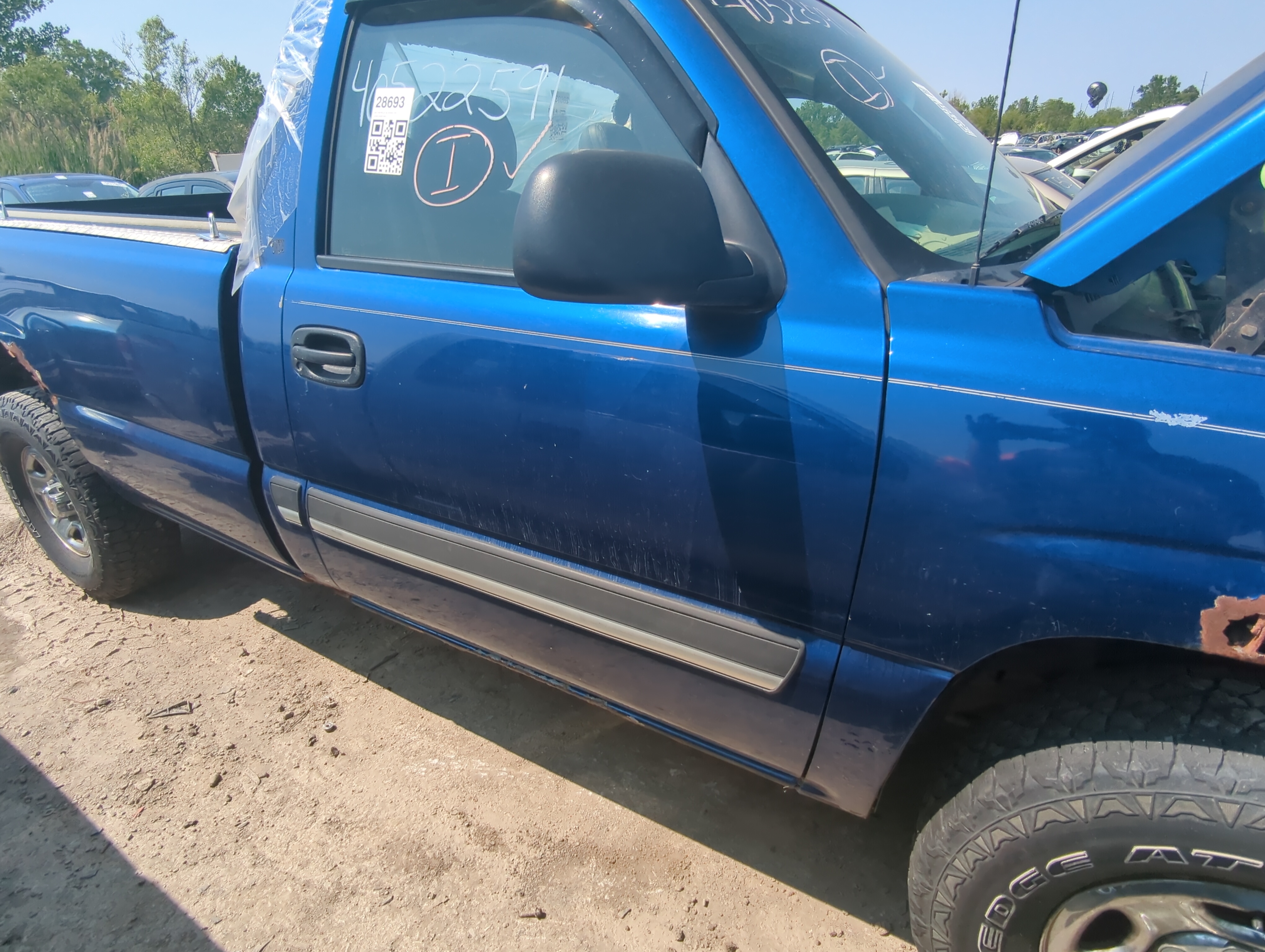 Picture of 1999-2007 Chevrolet Silverado 1500 Passenger Front Door Oem 934661