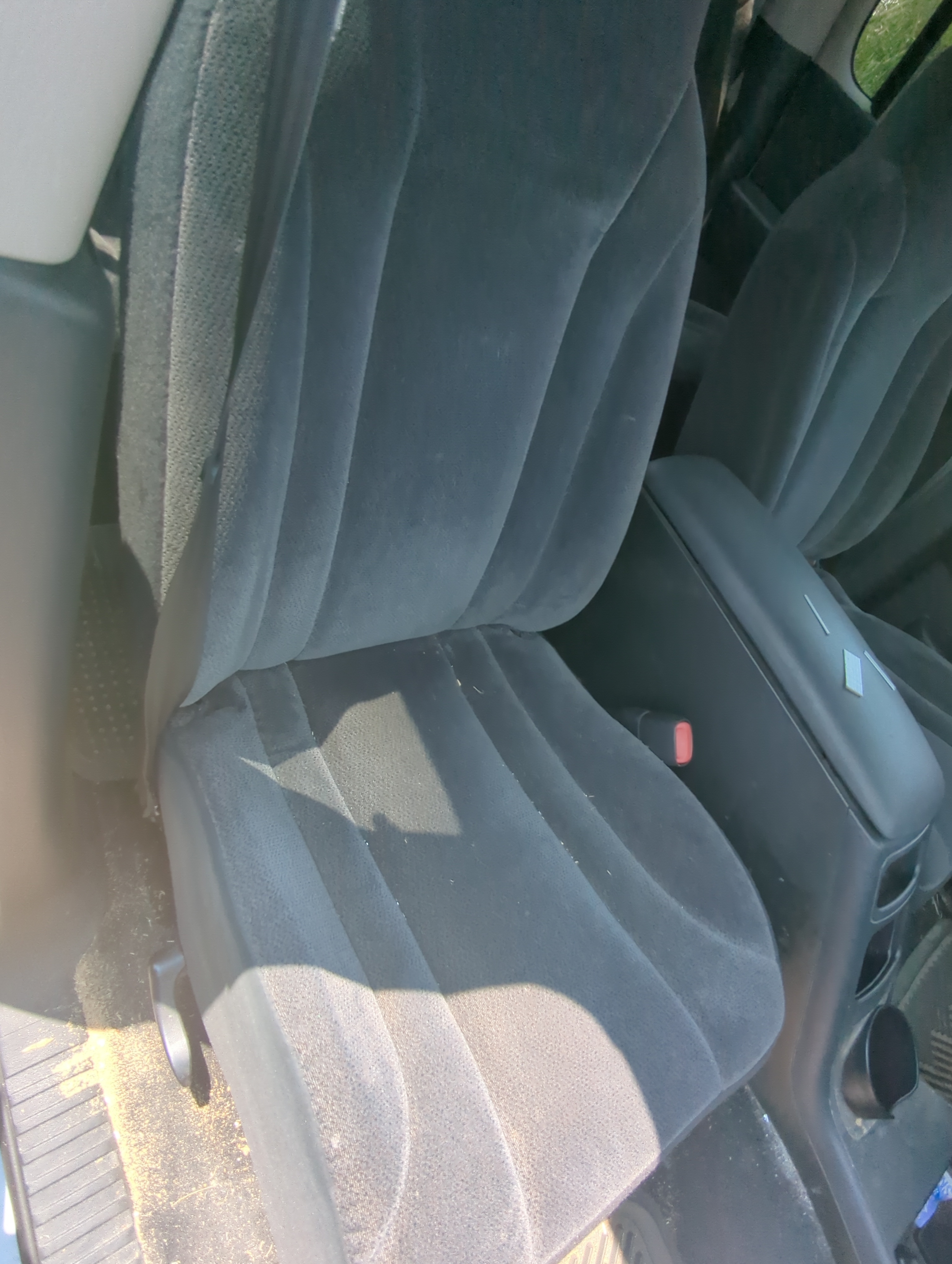 Picture of 2000-2004 Dodge Dakota Passenger Front Seat Oem 935201