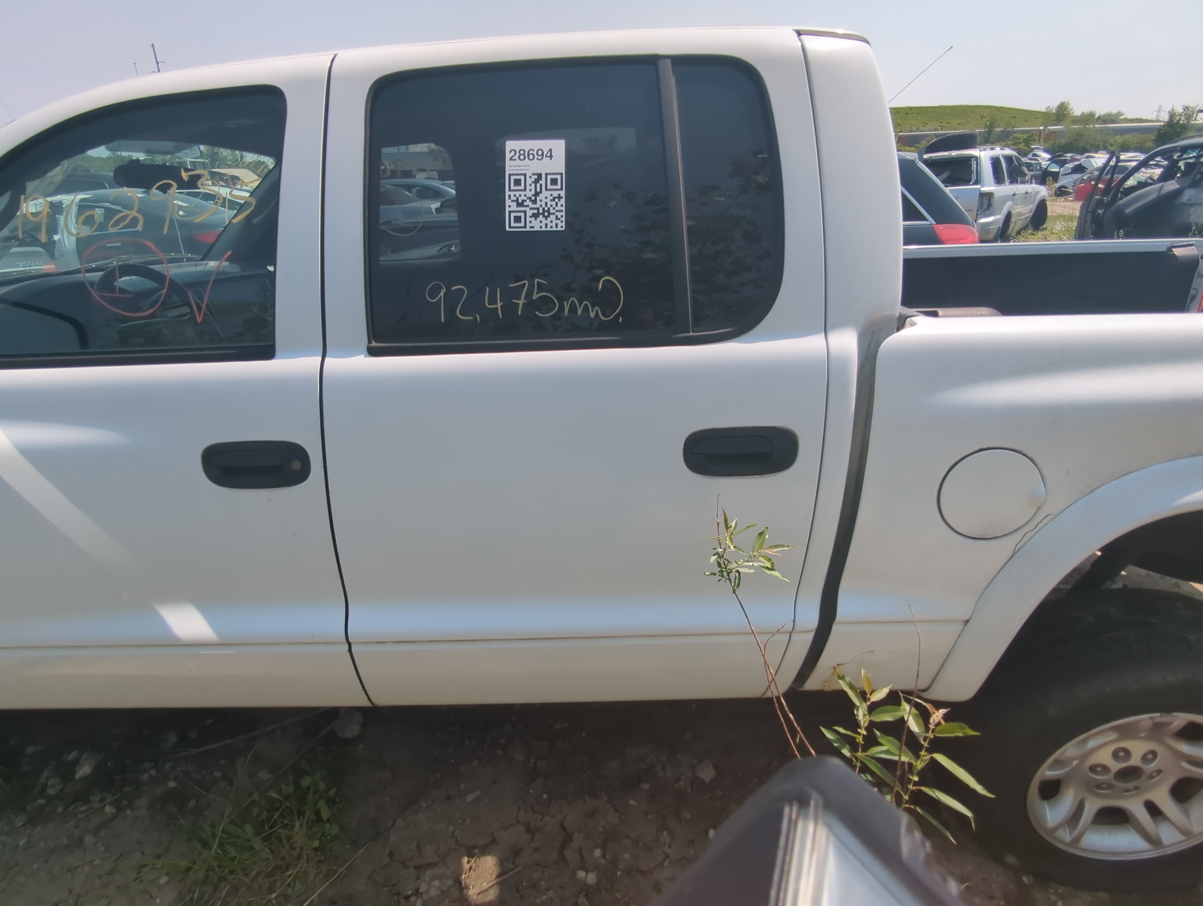 Picture of 2000-2004 Dodge Dakota Driver Rear Door Oem 935271