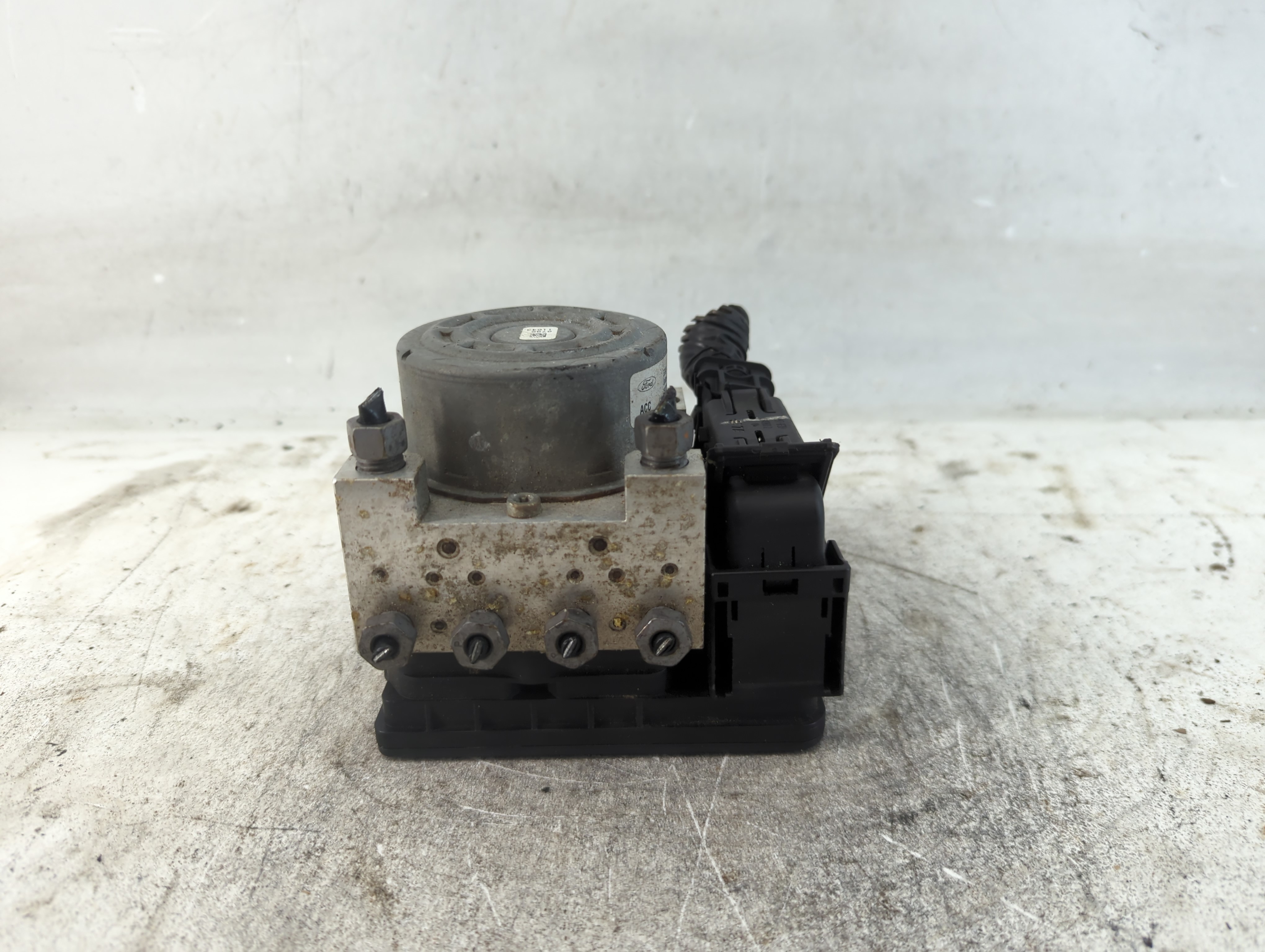 Picture of 2014-2014 Ford Fusion Abs Pump Control Module 935331