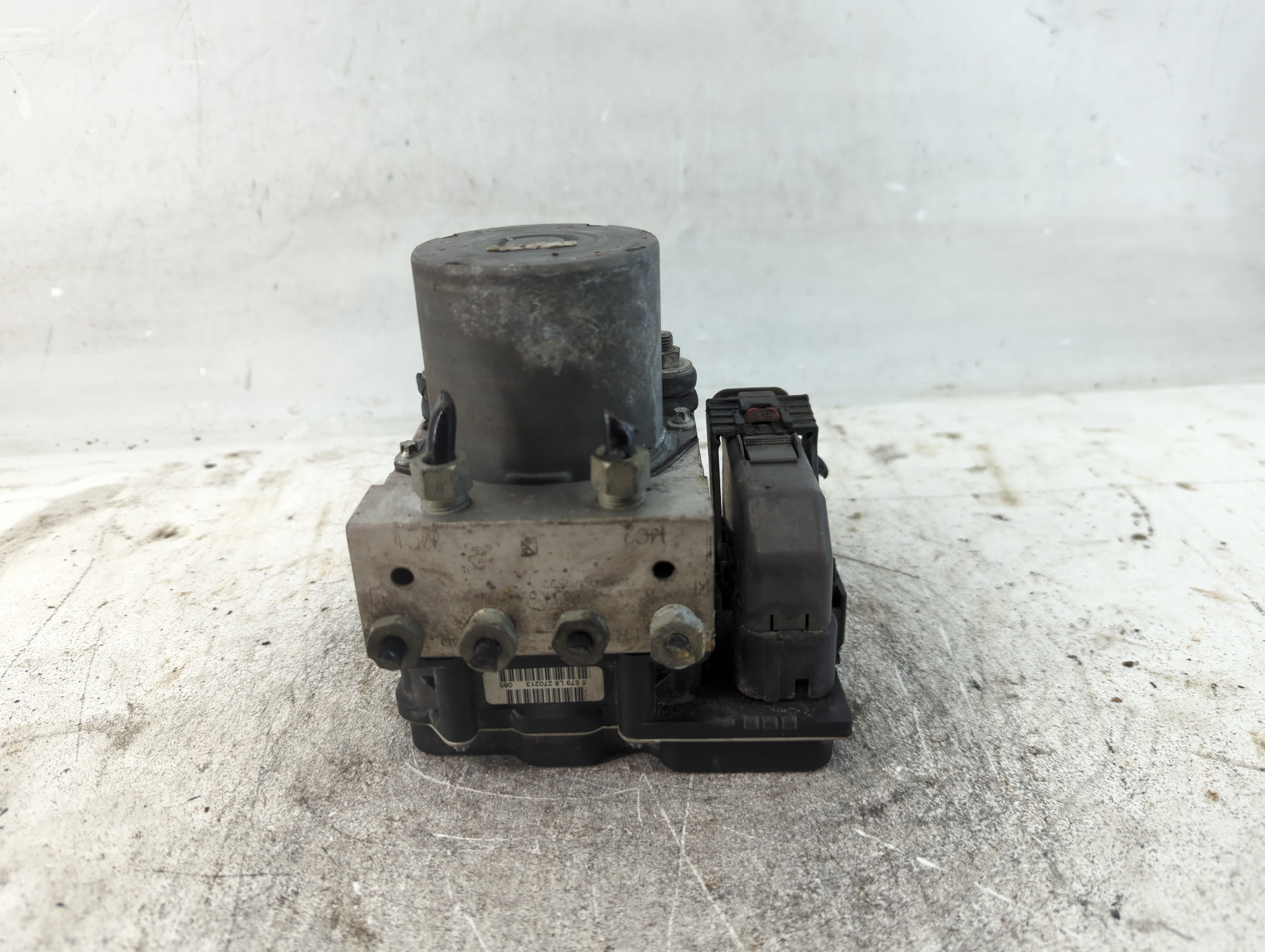 2012-2017 Buick Enclave Abs Pump Control Module 935338 - Oemusedautoparts1.com