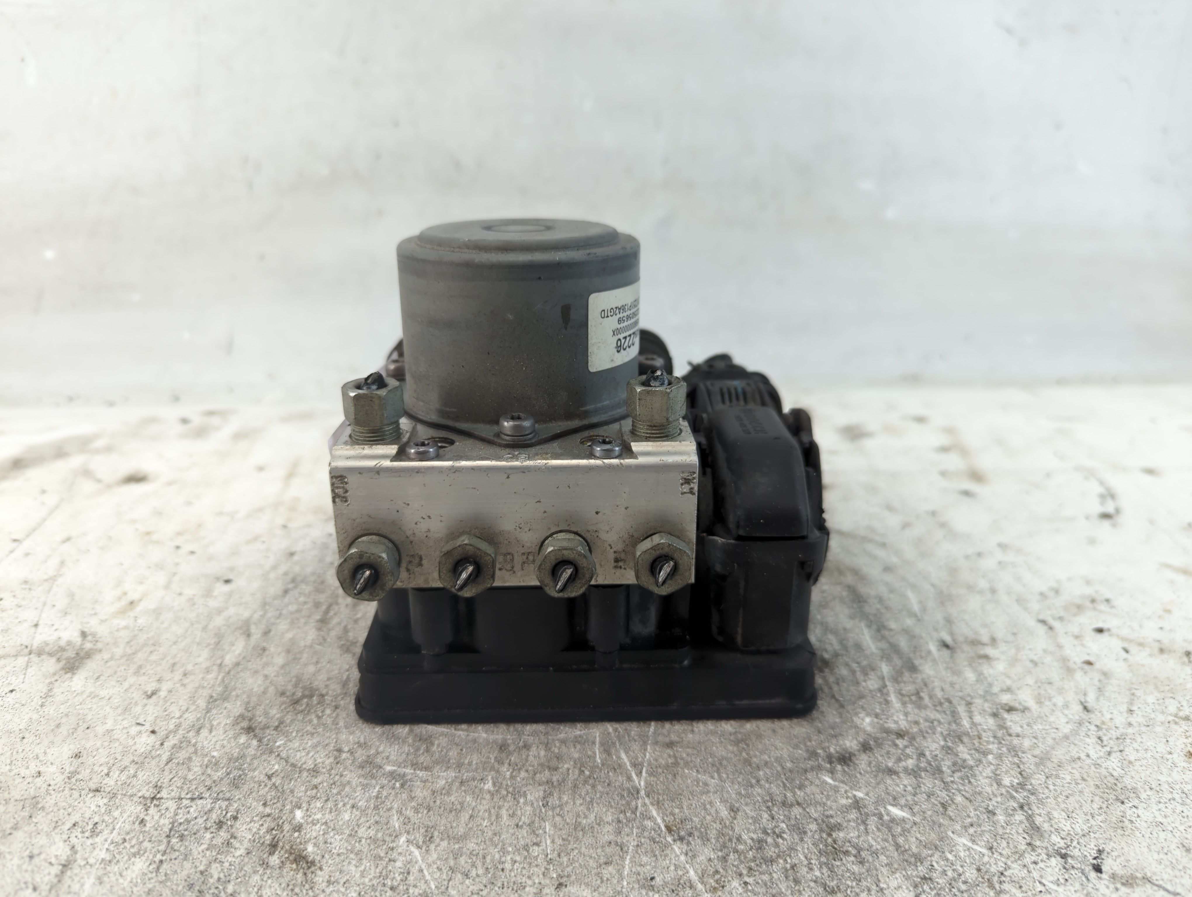 2017-2020 Chevrolet Impala Abs Pump Control Module 935339 - Oemusedautoparts1.com