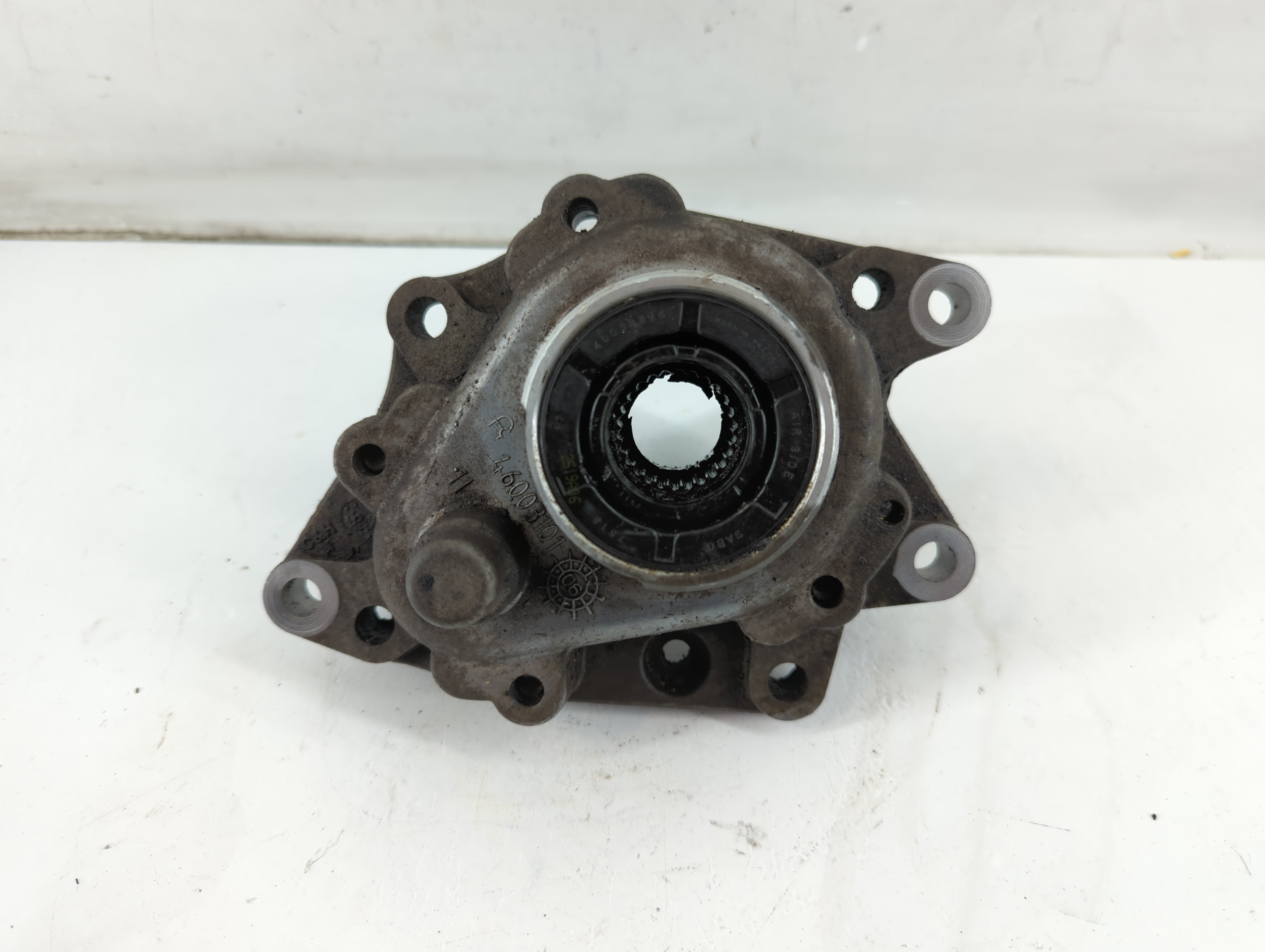 2007 Saab 9-7x Transfer Case Adapter 935355 - Oemusedautoparts1.com