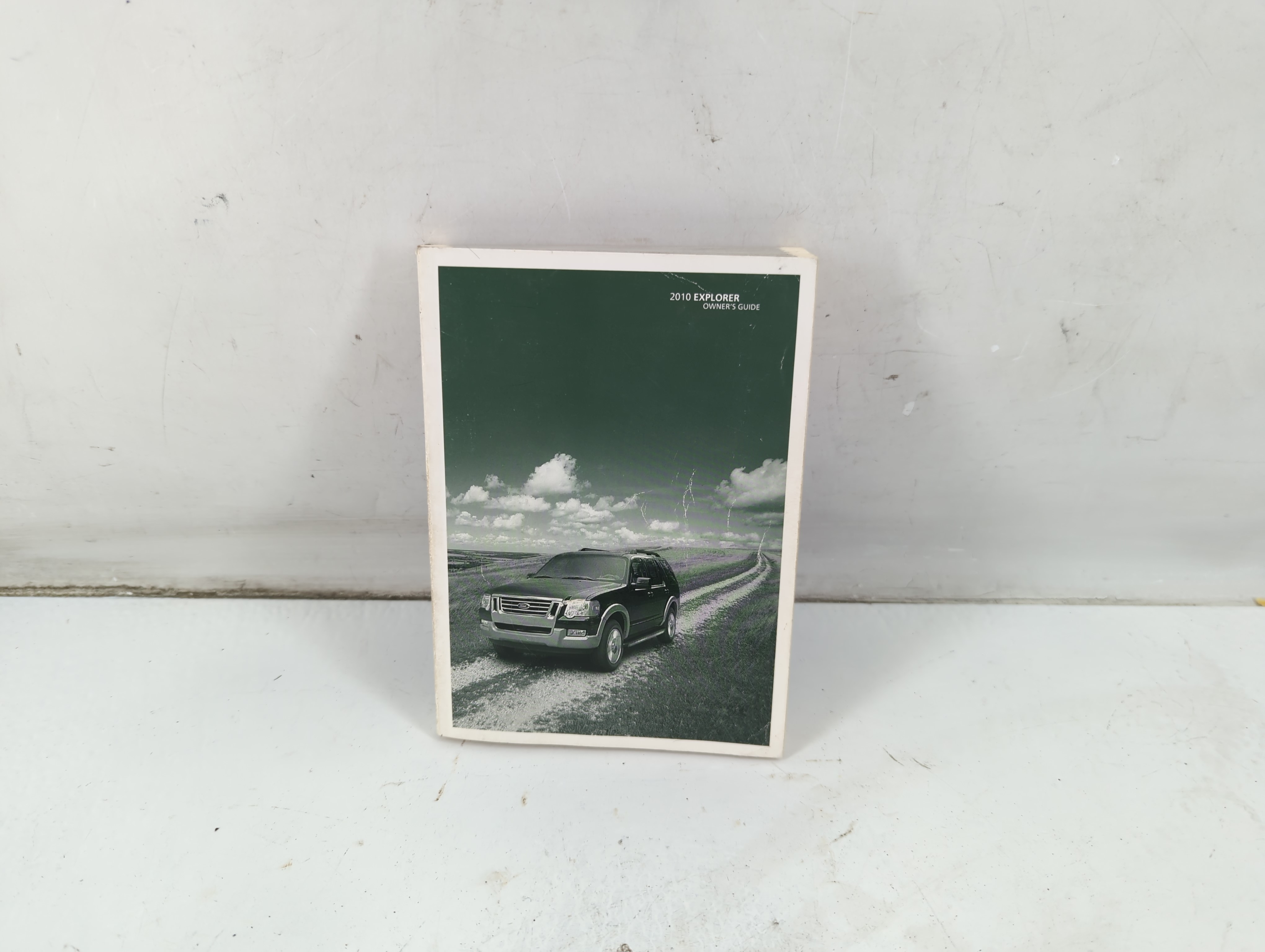 Picture of 2010 Ford Explorer Owners Manual Book Guide 935393
