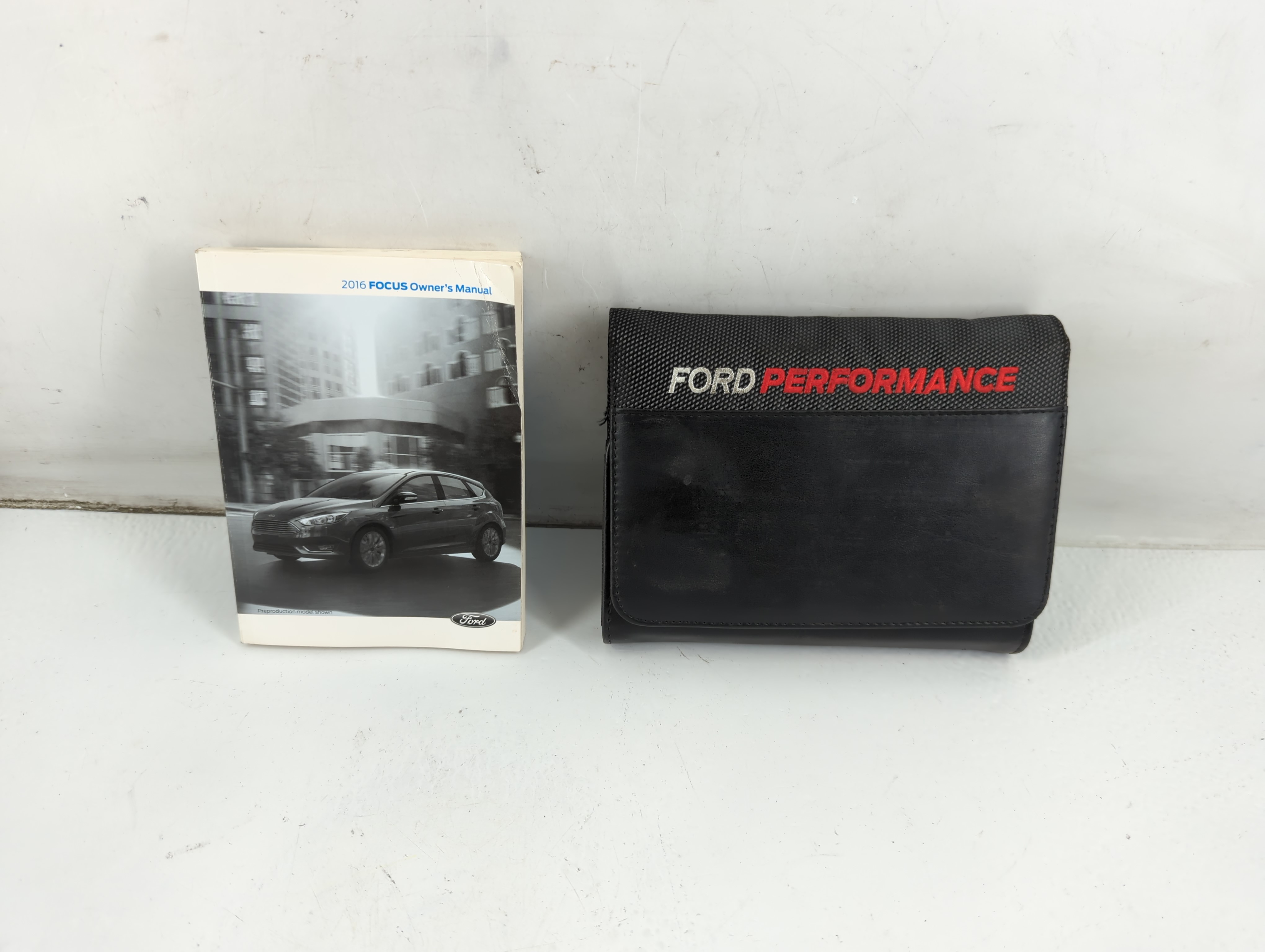 2016 Ford Focus Owners Manual Book Guide 935403 - Oemusedautoparts1.com