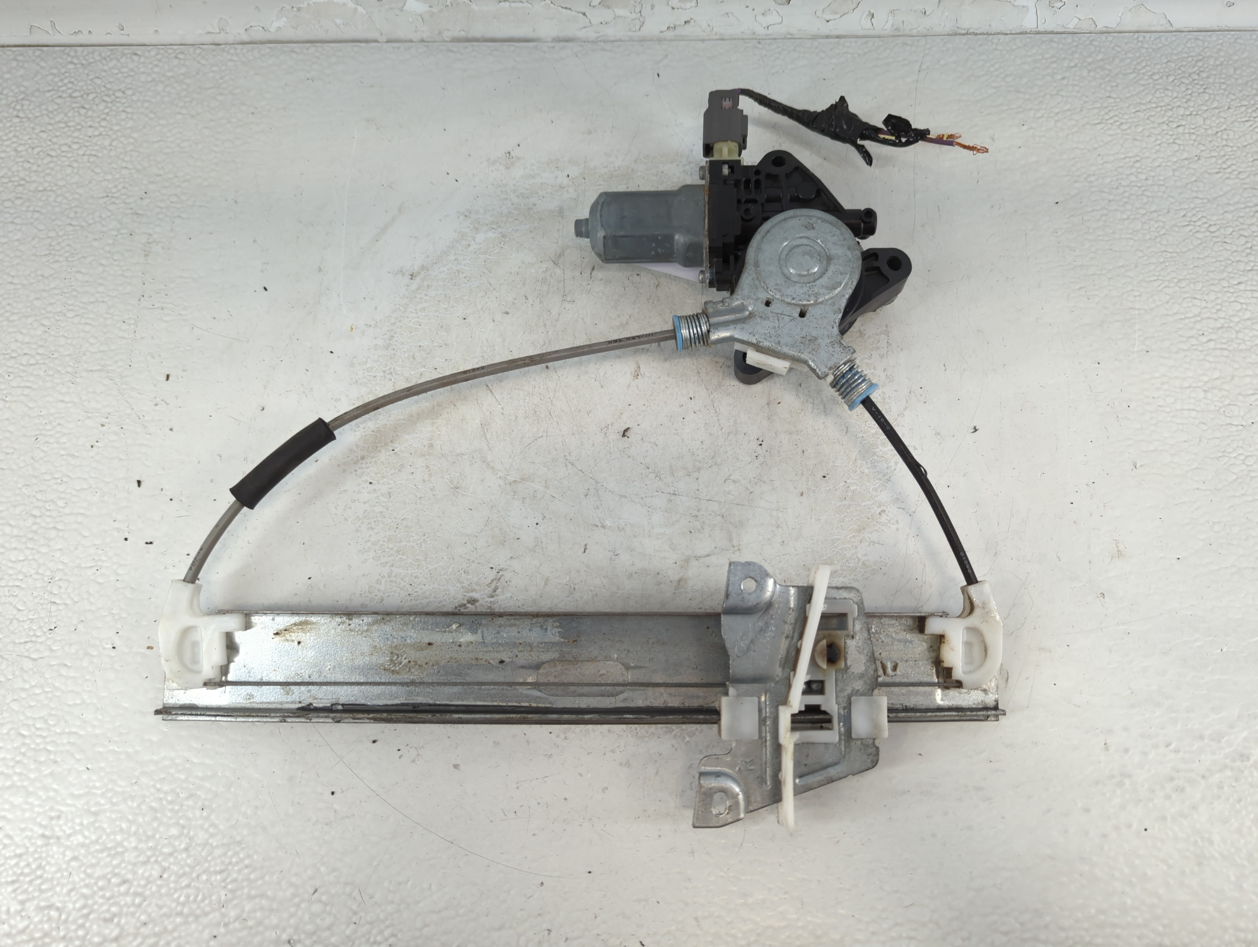 Picture of 2008-2012 Ford Escape Window Regulator Right Passenger Rear 935434