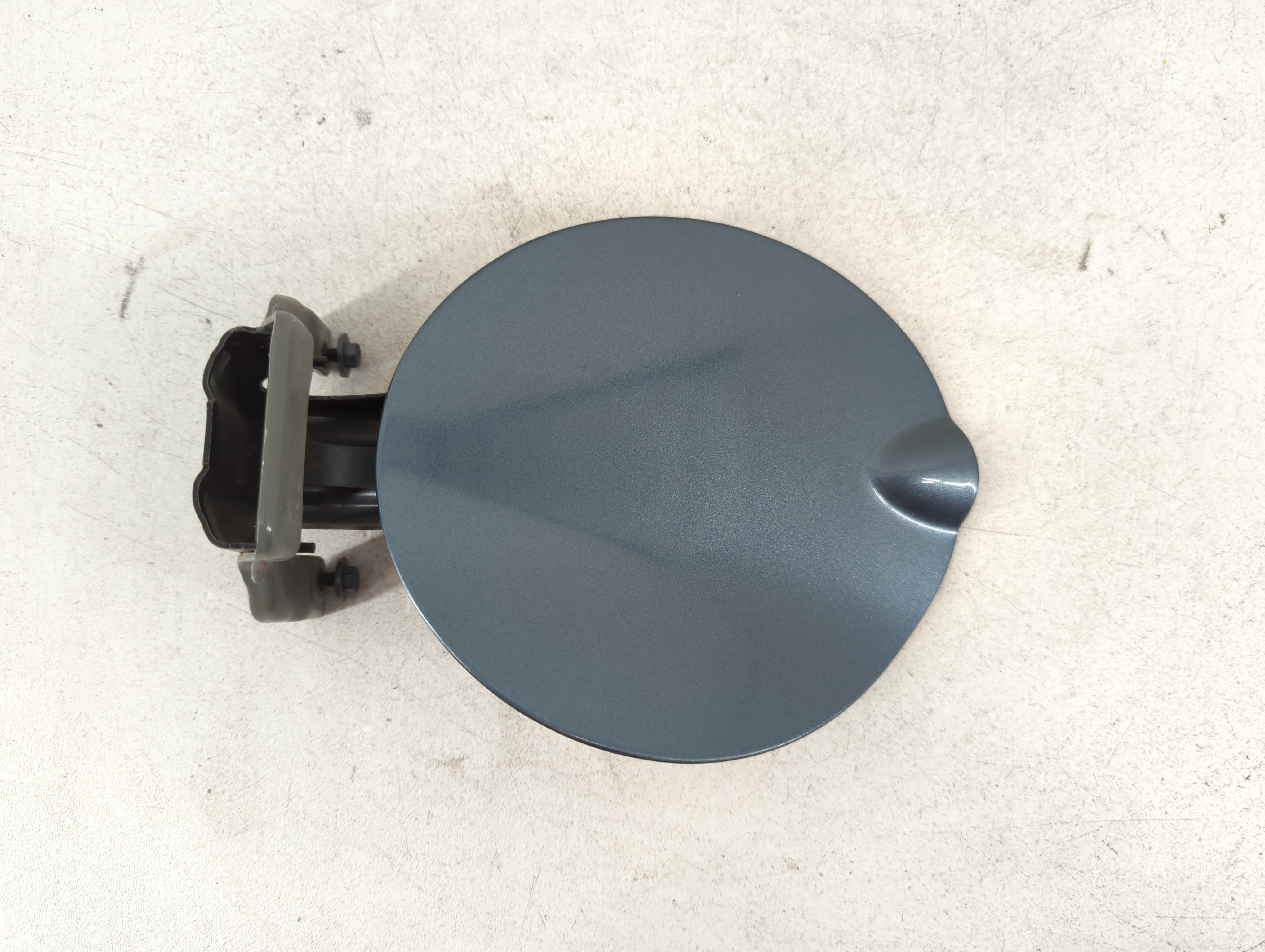 2010 Ford Escape Fuel Tank Door Lid Gas Tank Dark Grey 935454 - Oemusedautoparts1.com