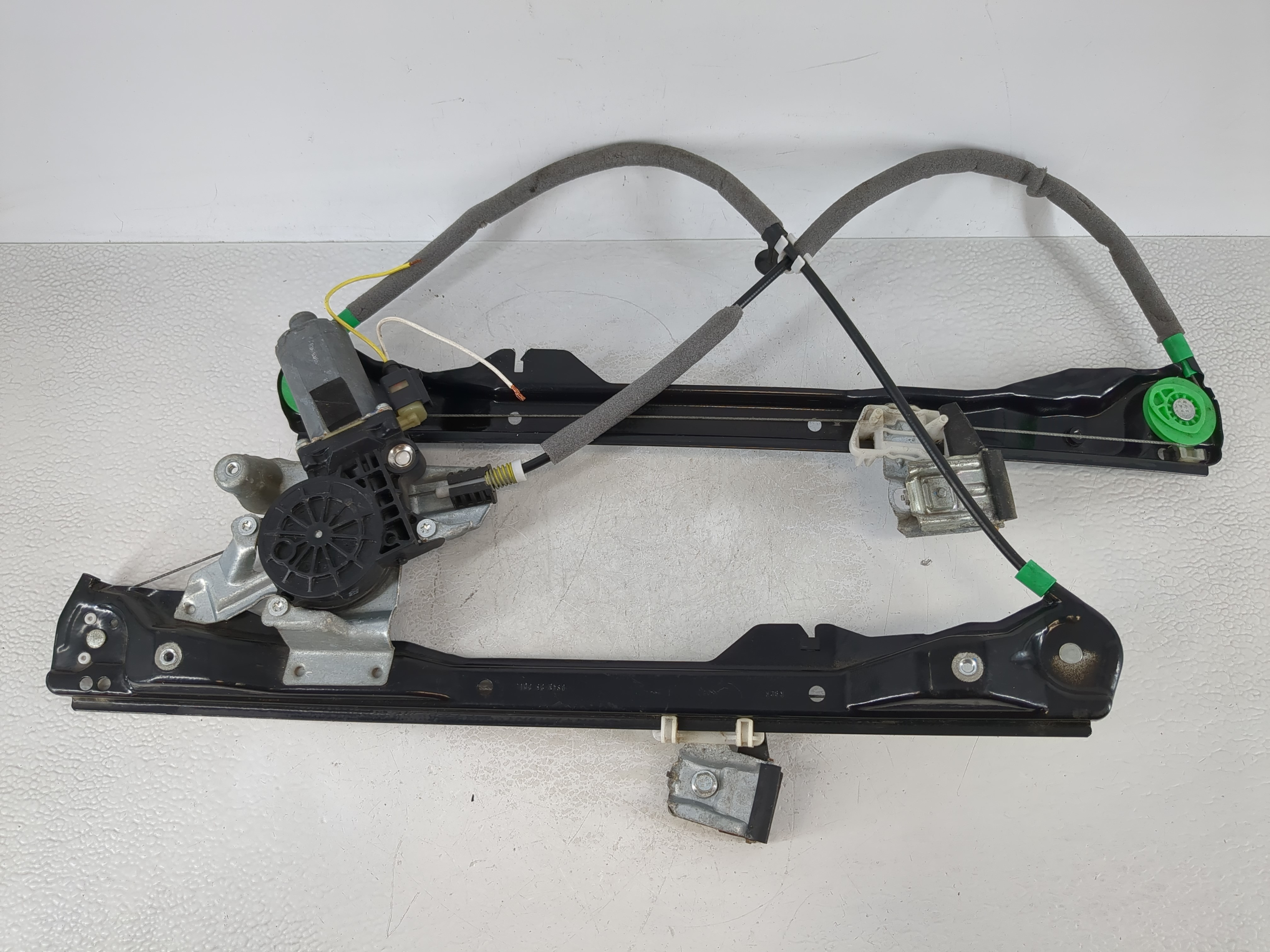 2007 Ford Focus Driver Left Front Window Regulator 935509 - Oemusedautoparts1.com
