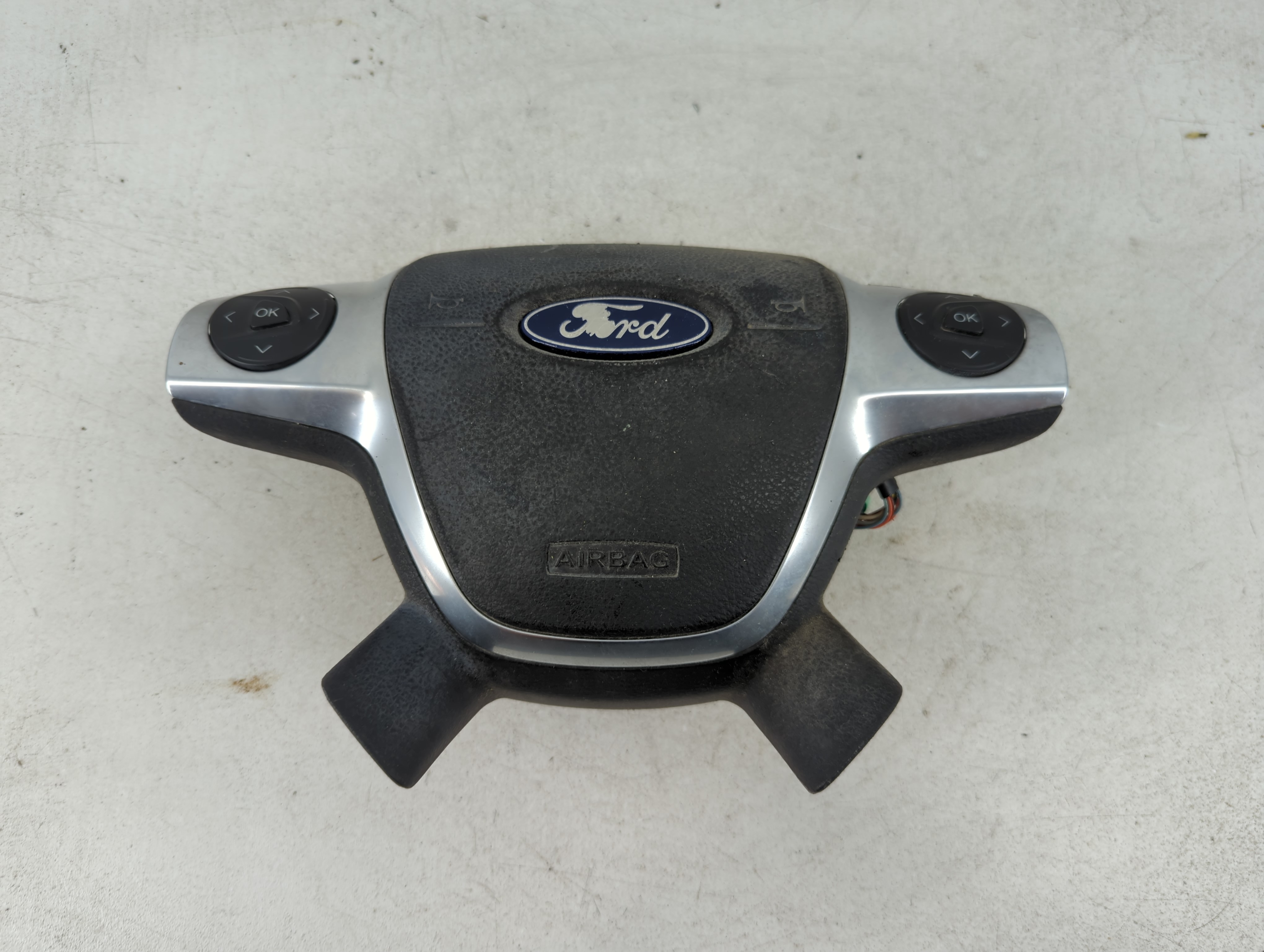 Picture of 2012-2012 Ford Focus Air Bag Driver Left Steering Wheel Mounted 935569