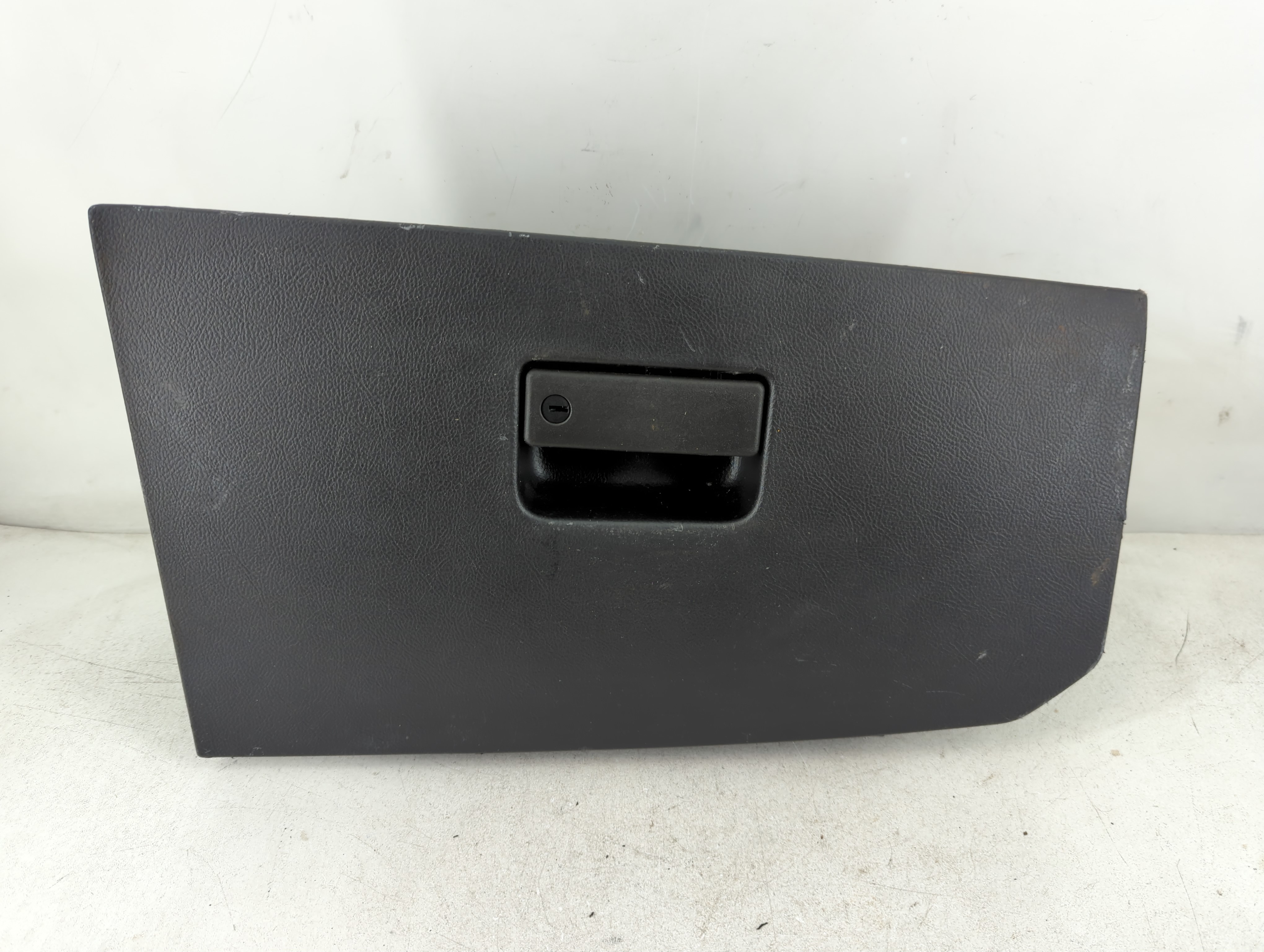 2015 Ford Taurus Passenger Glove Box Door Storage Compartment 936181 - Oemusedautoparts1.com