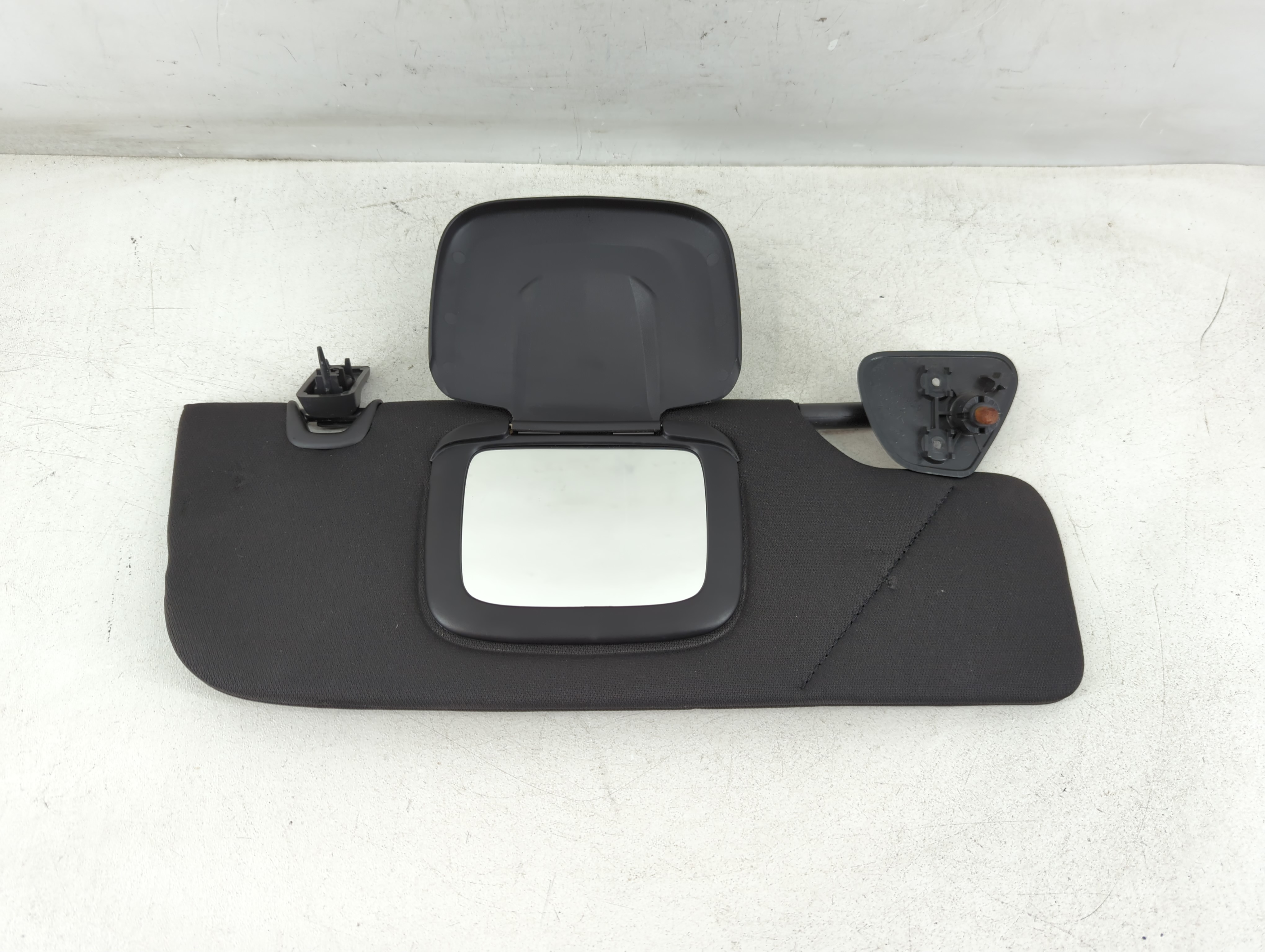 Picture of 2005-2011 Ford Mustang Driver Sun Visor Mirror Left Sunvisor Black 936326