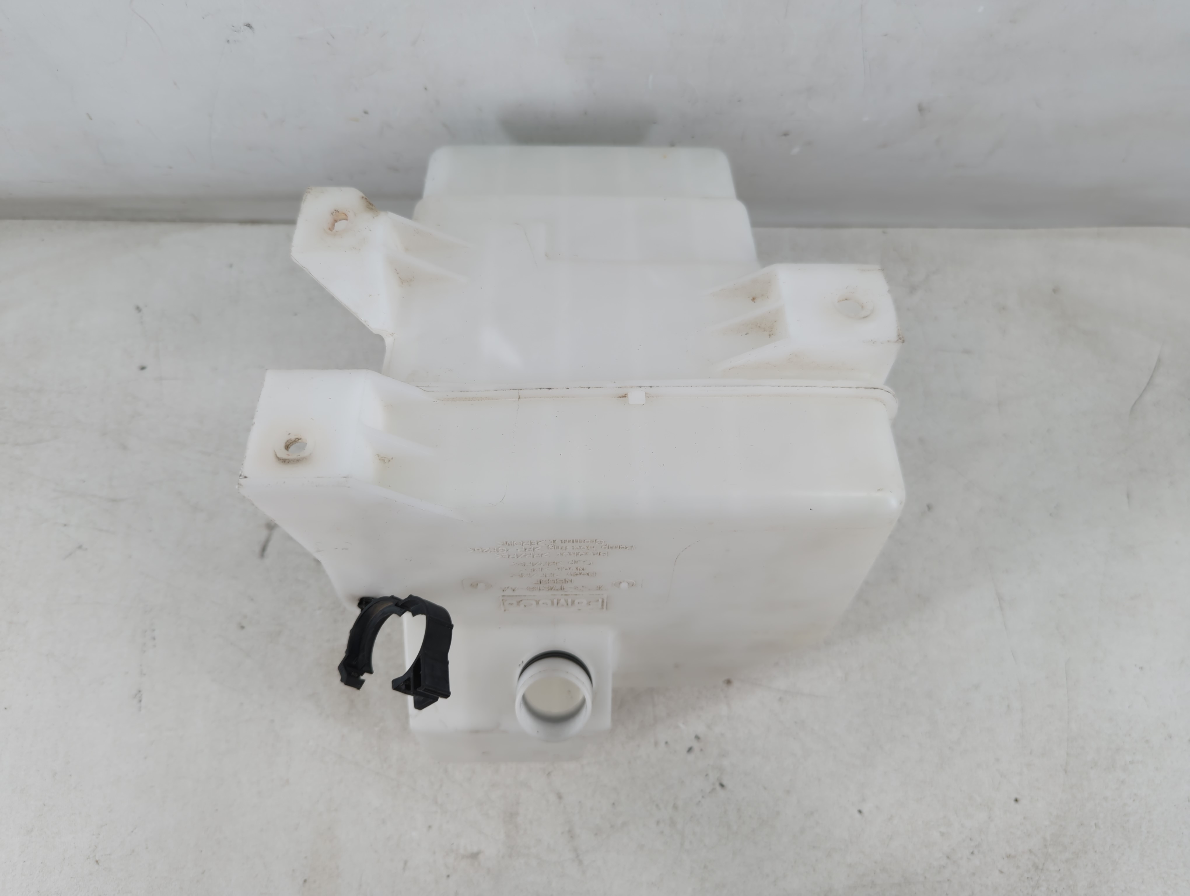 2006-2012 Ford Fusion Windshield Washer Fluid Reservoir Bottle Oem 936560 - Oemusedautoparts1.com